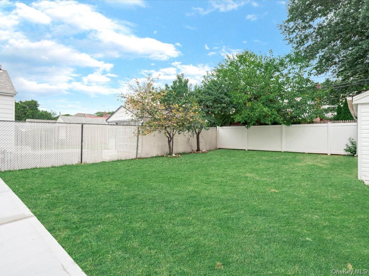 79-53 267th Street Property Photo 24