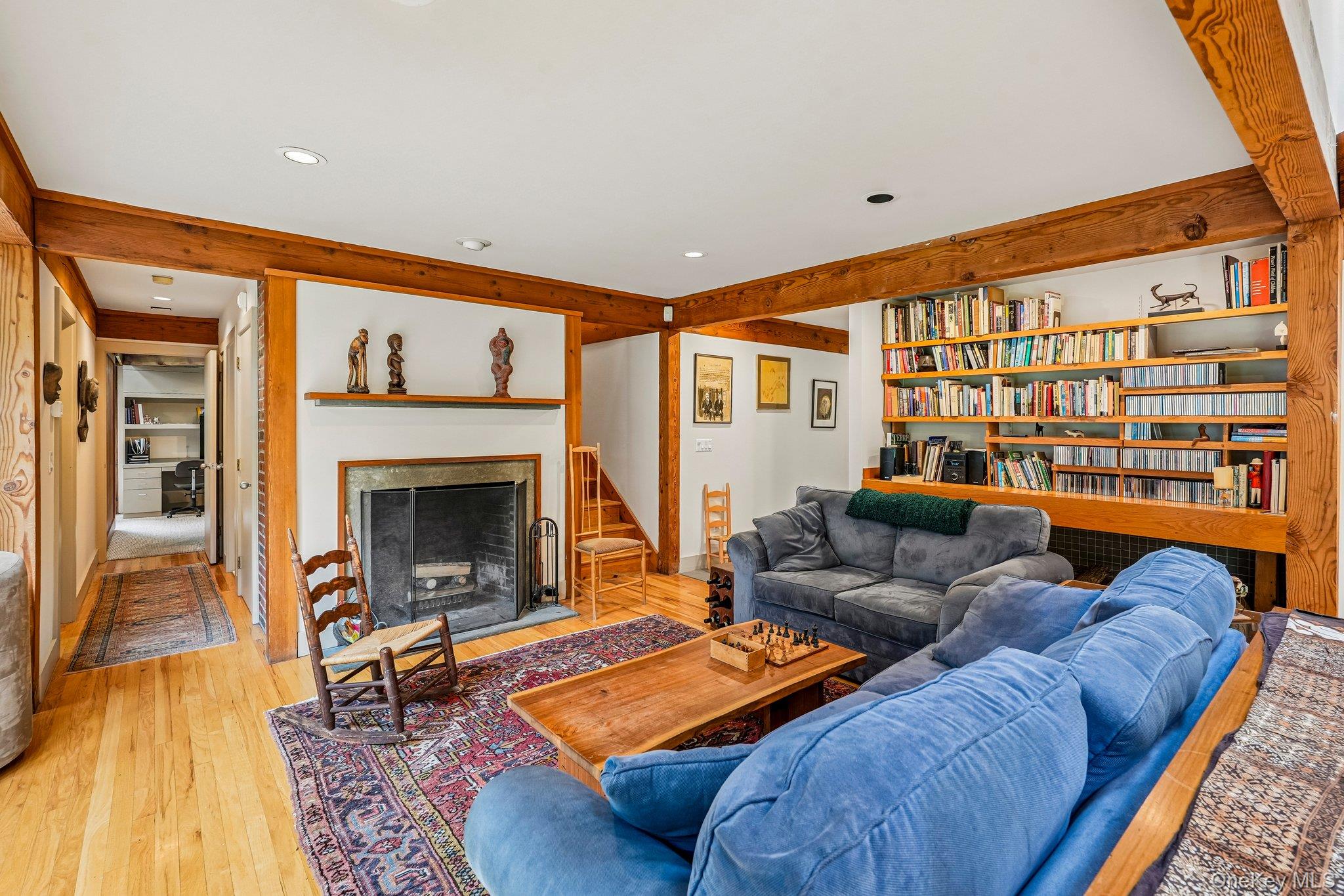 65 Colonial Avenue Property Photo 4