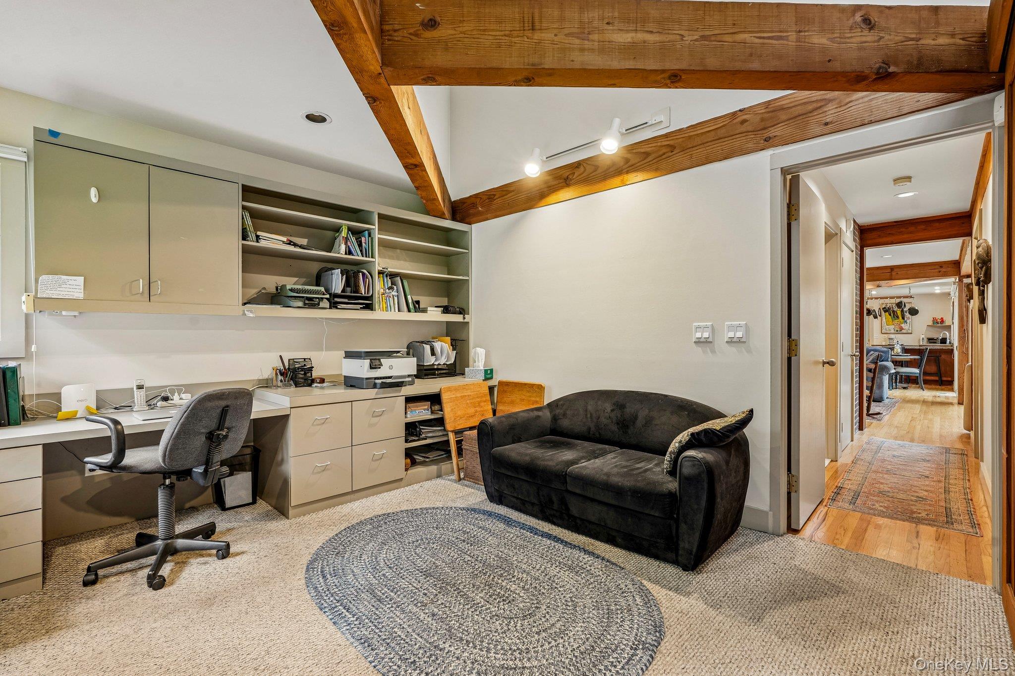 65 Colonial Avenue Property Photo 14