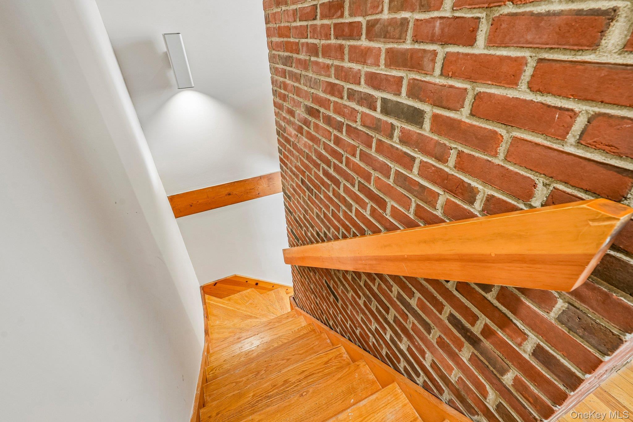 65 Colonial Avenue Property Photo 16