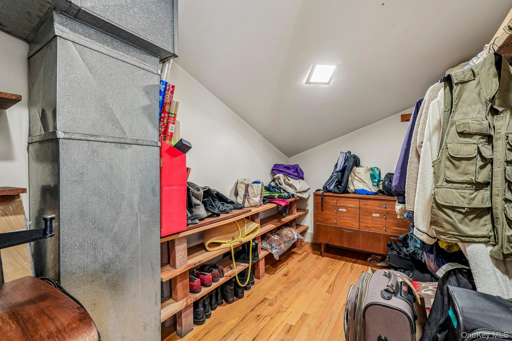 65 Colonial Avenue Property Photo 22
