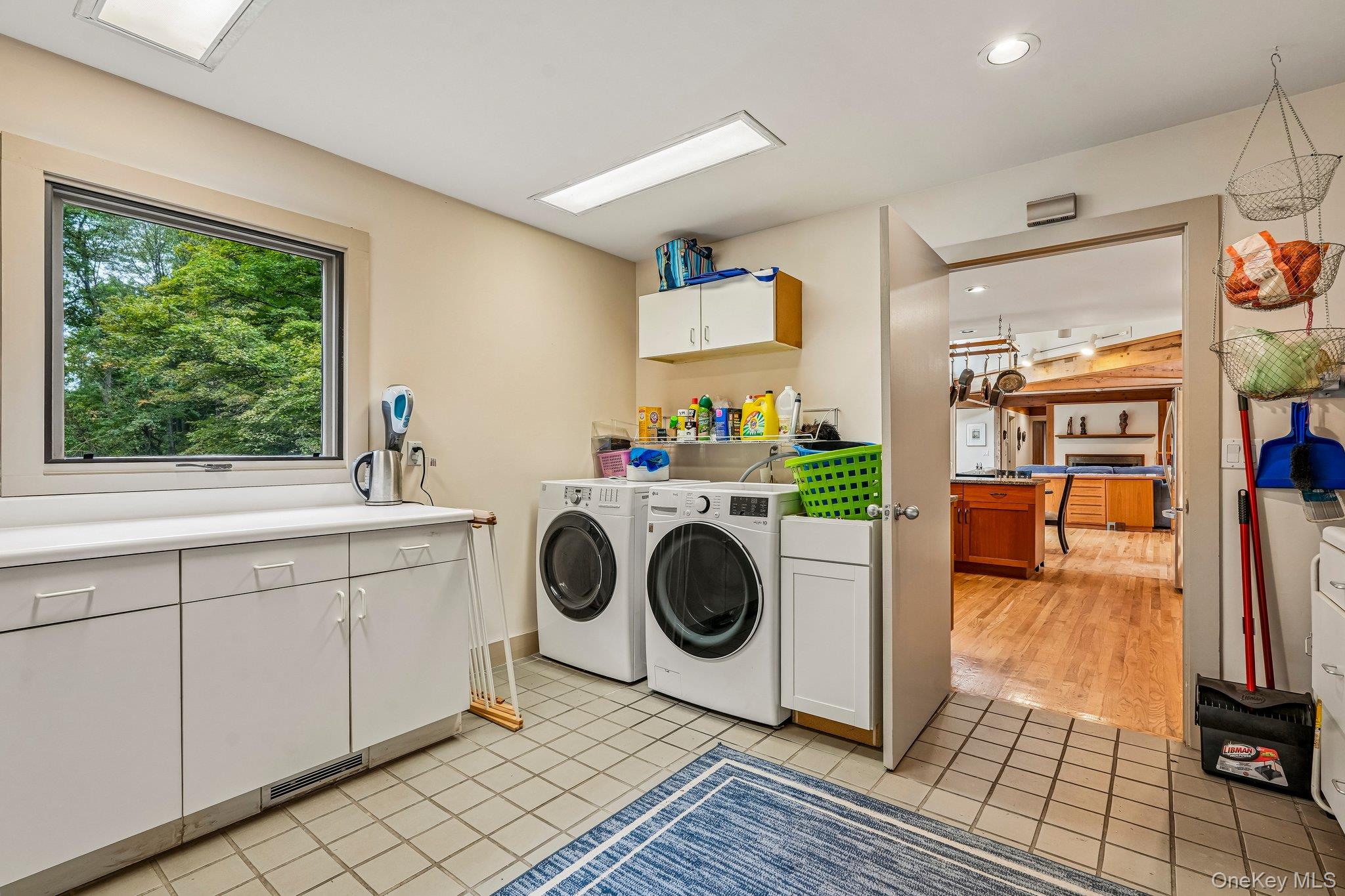 65 Colonial Avenue Property Photo 27