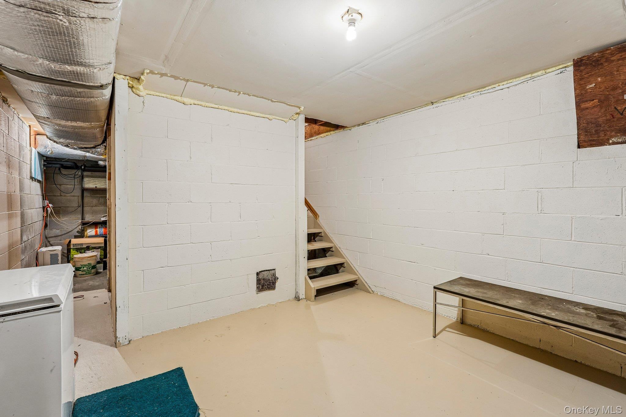 65 Colonial Avenue Property Photo 35
