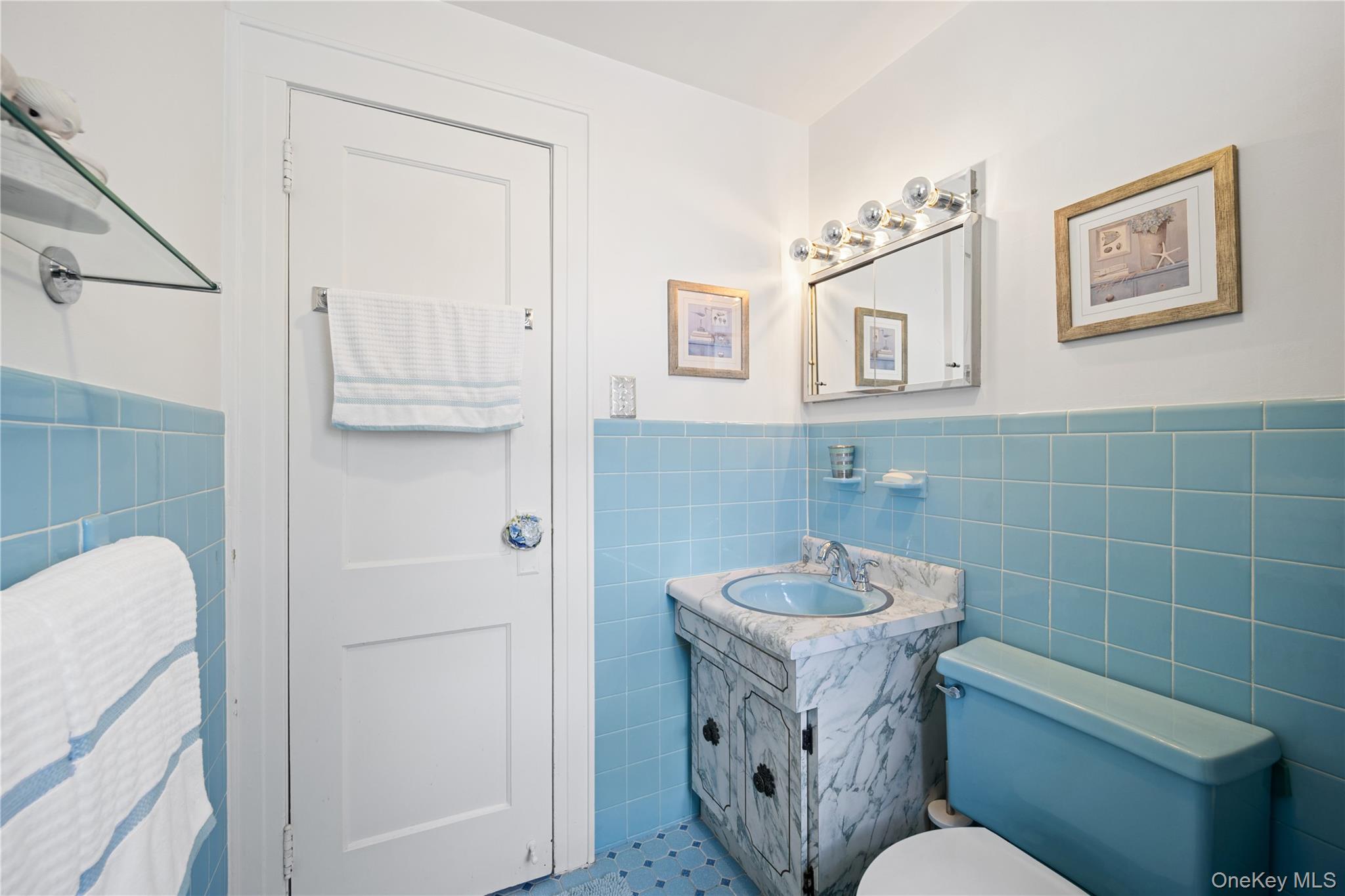6045 69th Street Property Photo 20
