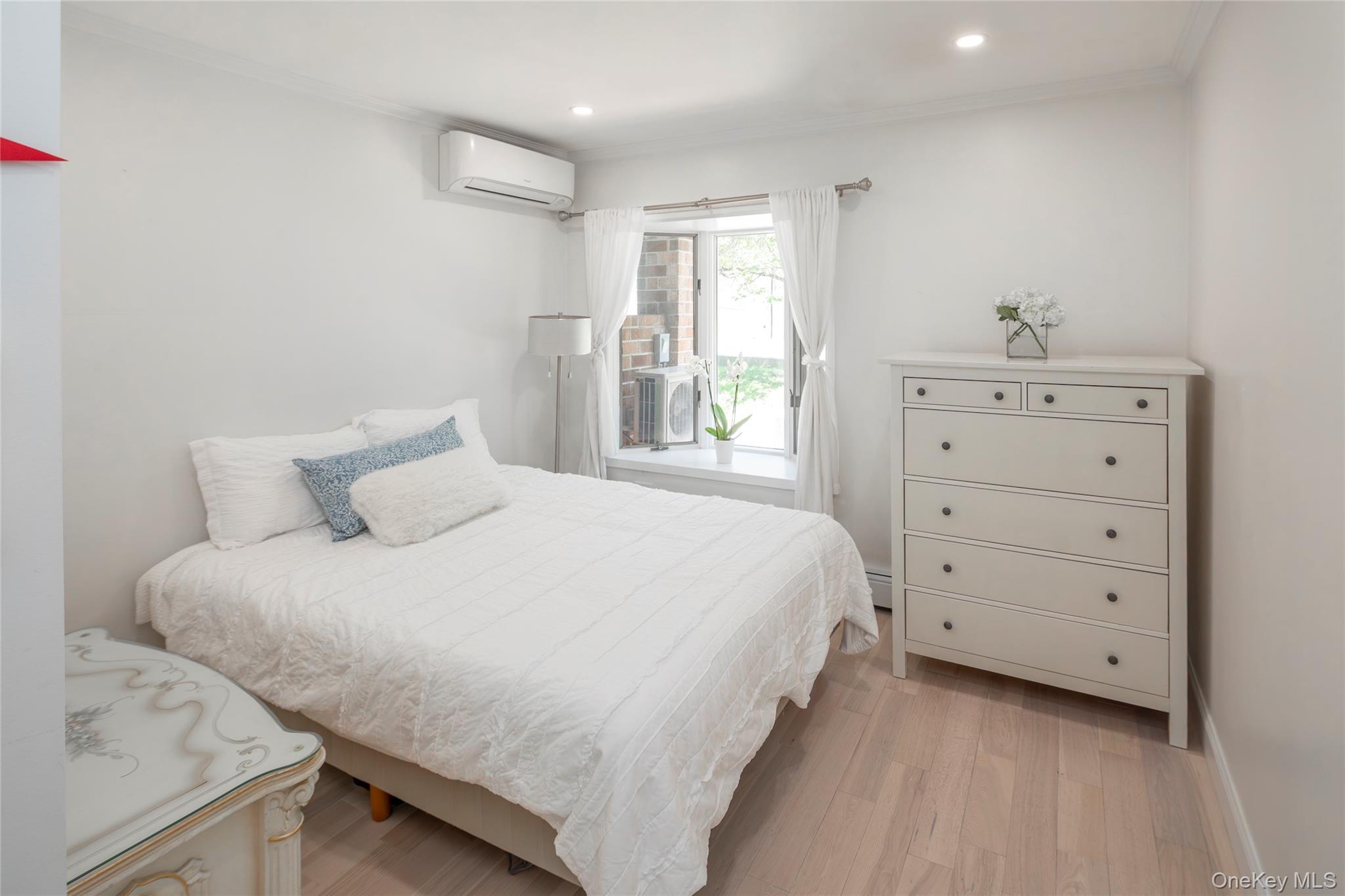 50 Columbus Avenue F10 Property Photo 6