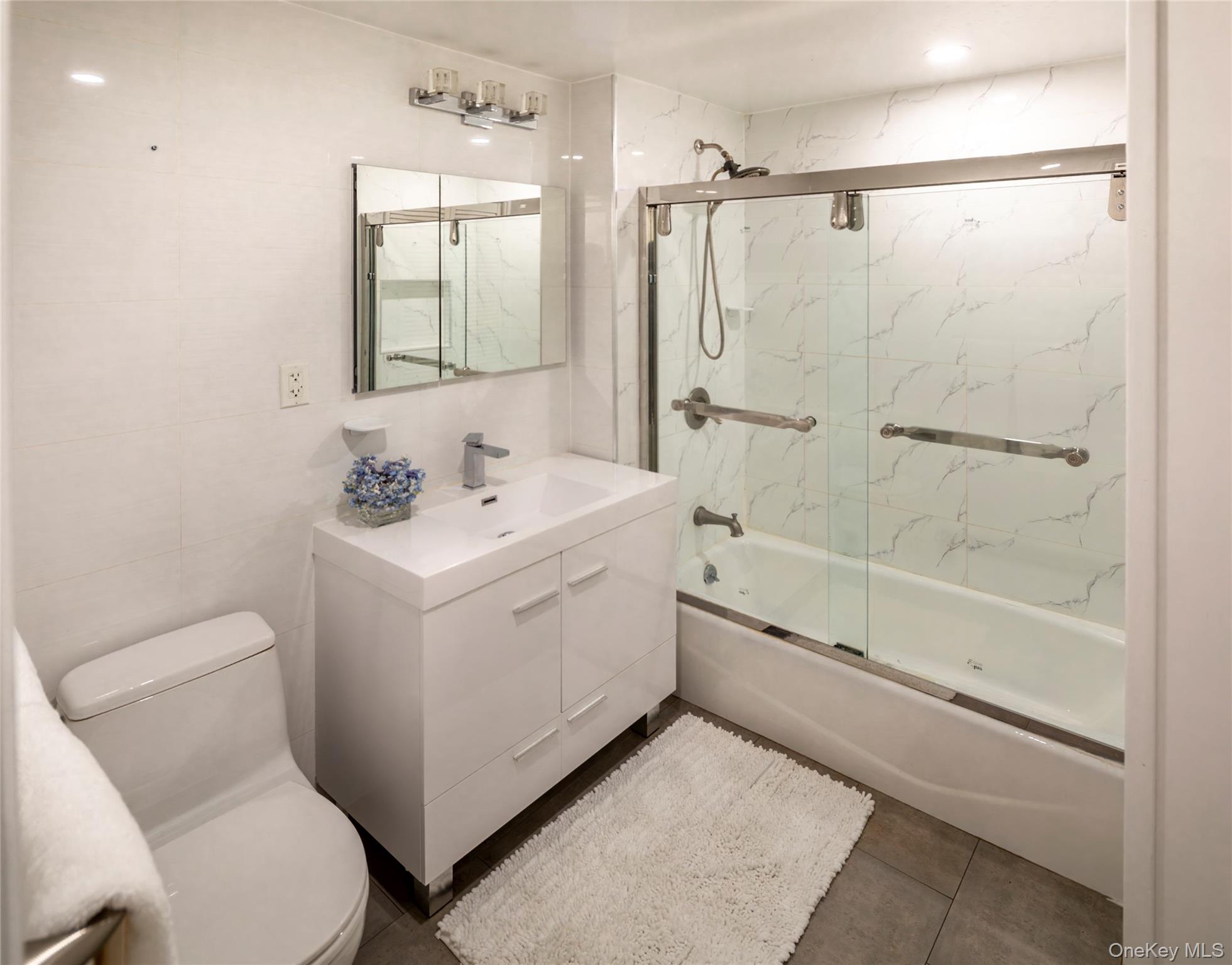 50 Columbus Avenue F10 Property Photo 12