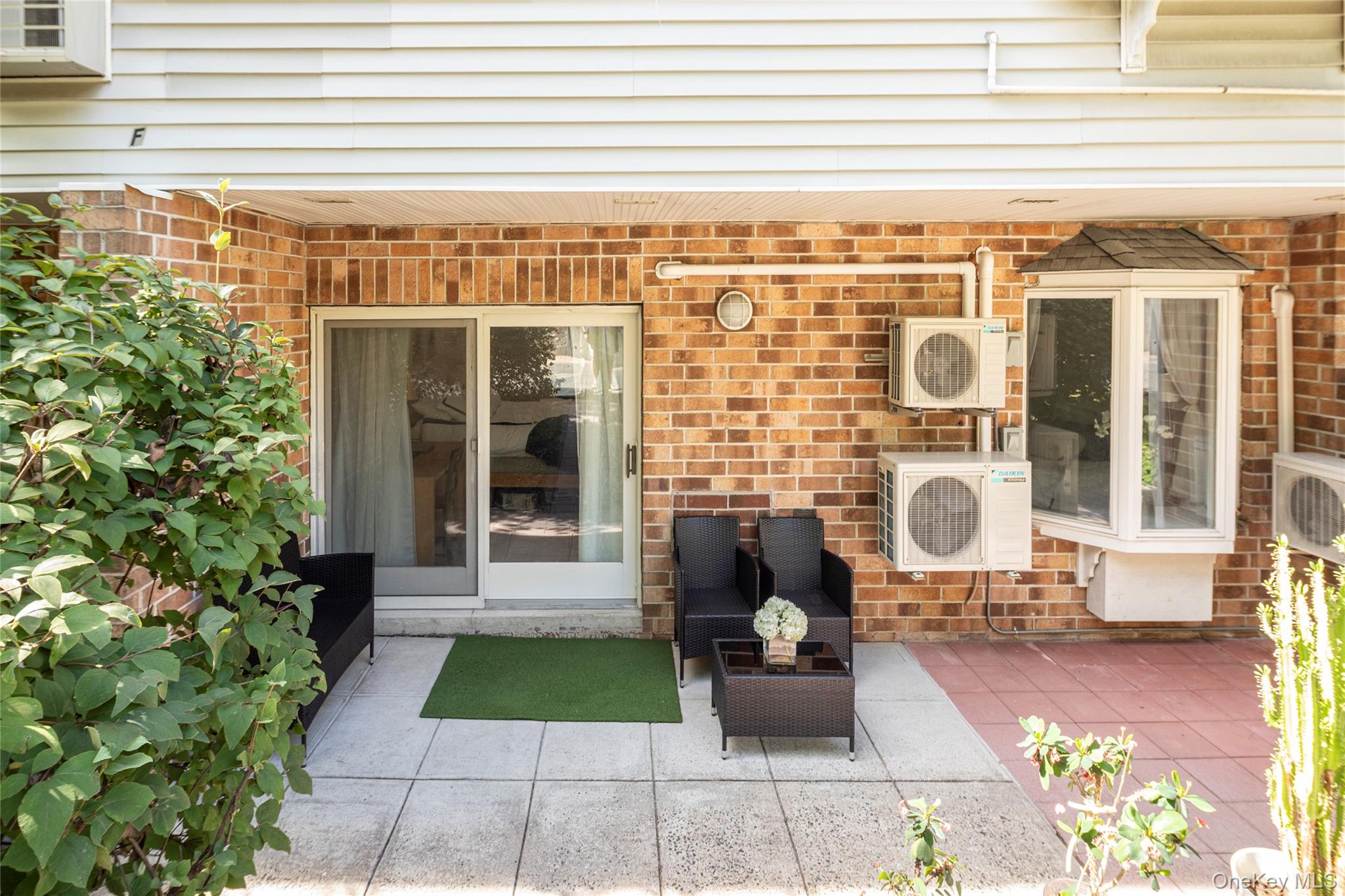 50 Columbus Avenue F10 Property Photo 13