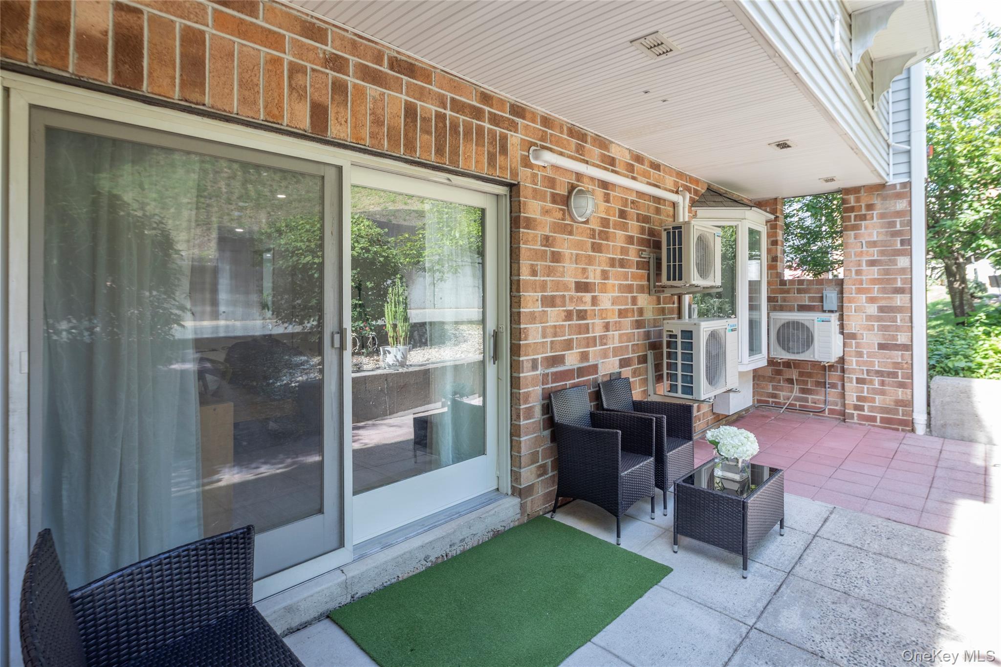 50 Columbus Avenue F10 Property Photo 14