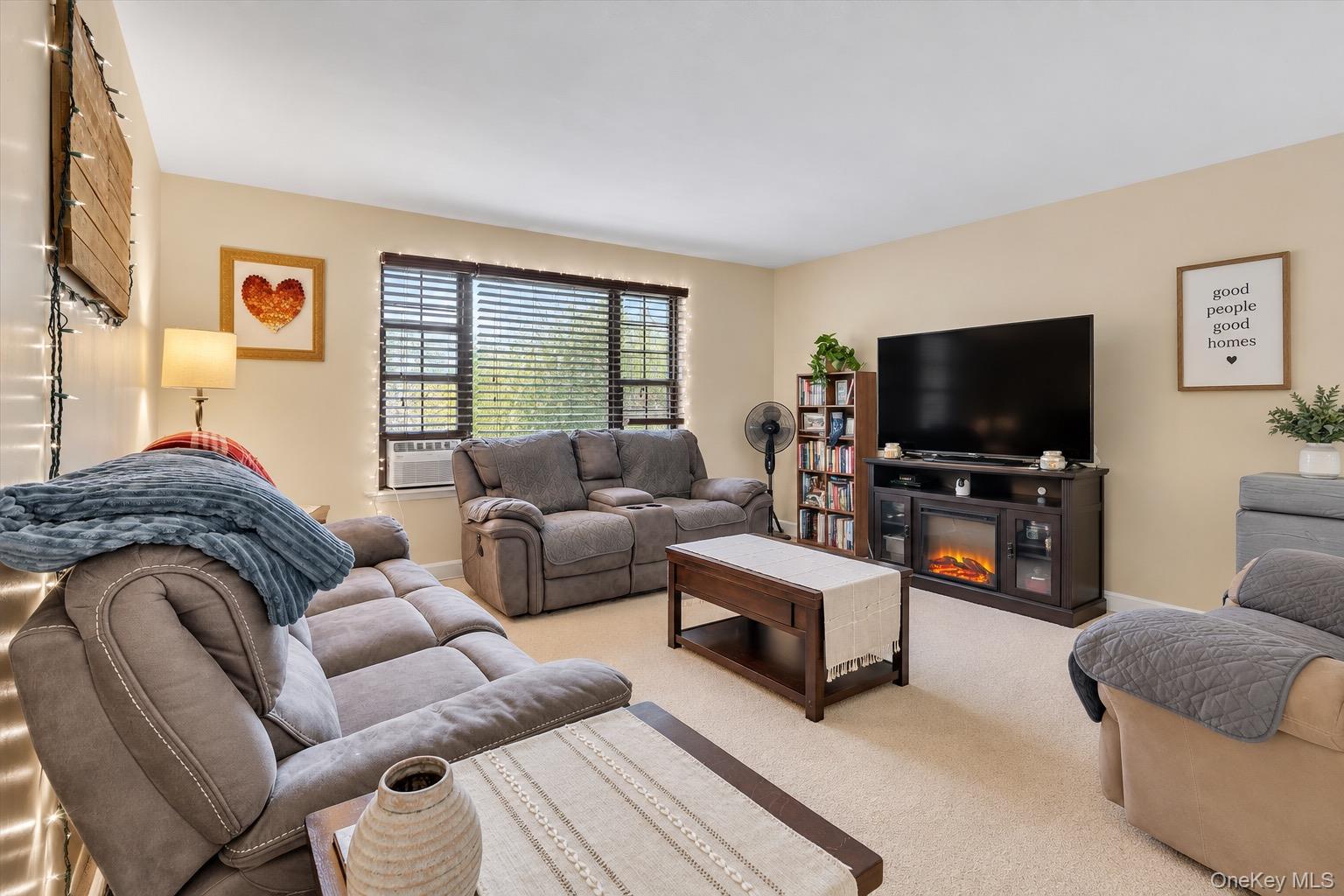 1045 Park Avenue Property Photo 5