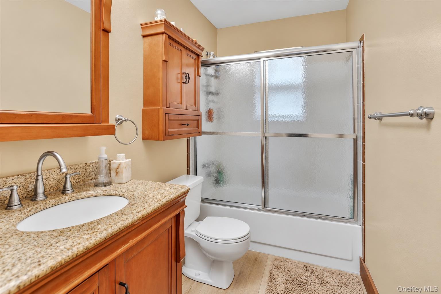 1045 Park Avenue Property Photo 11