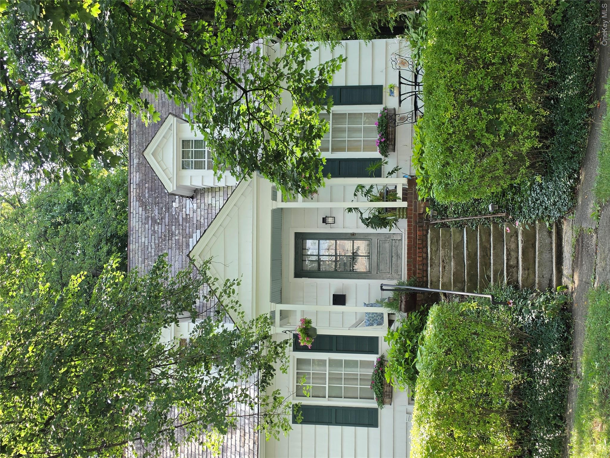 20 Bush Avenue Property Photo 2