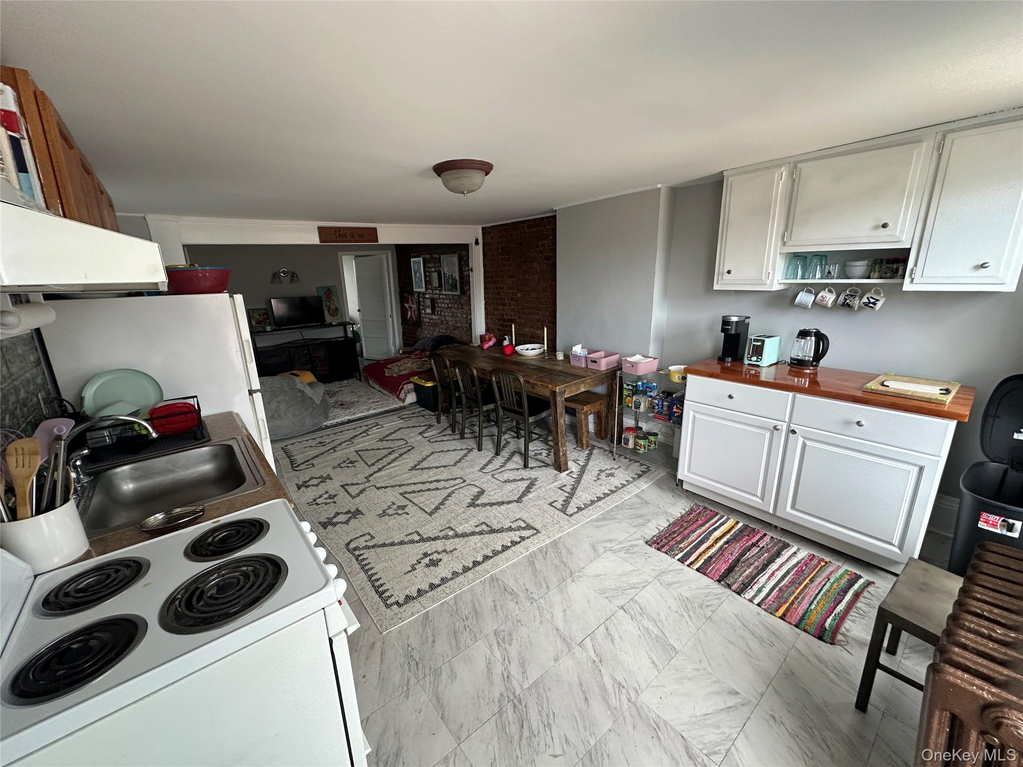 118a #3 Main Street Property Photo 5
