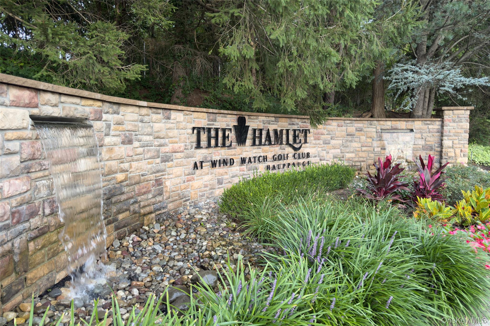32 Hamlet Drive Property Photo 4