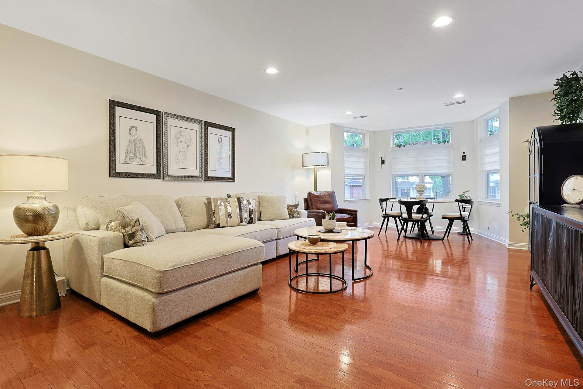 3117 Leeward Drive Property Photo 2