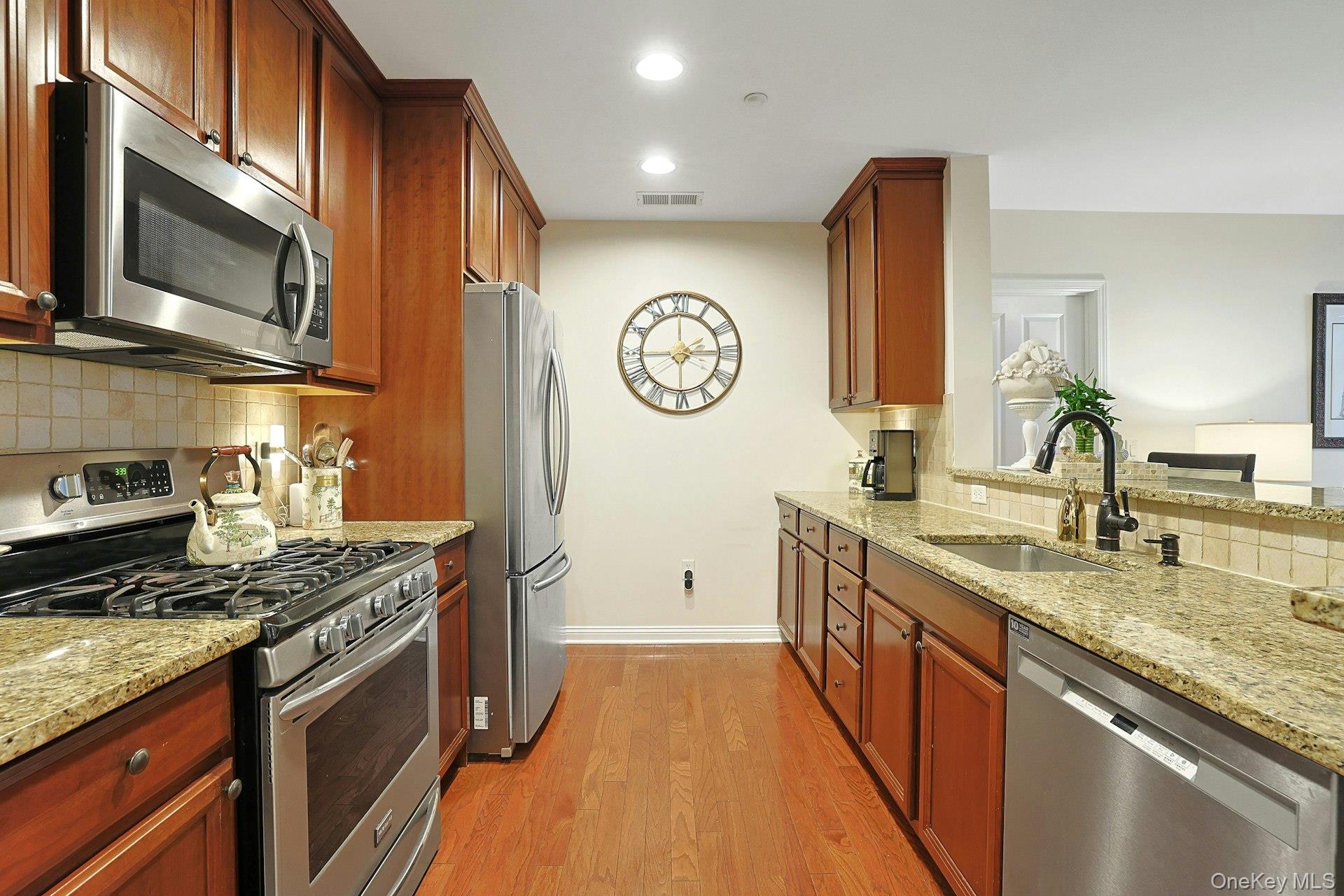 3117 Leeward Drive Property Photo 10