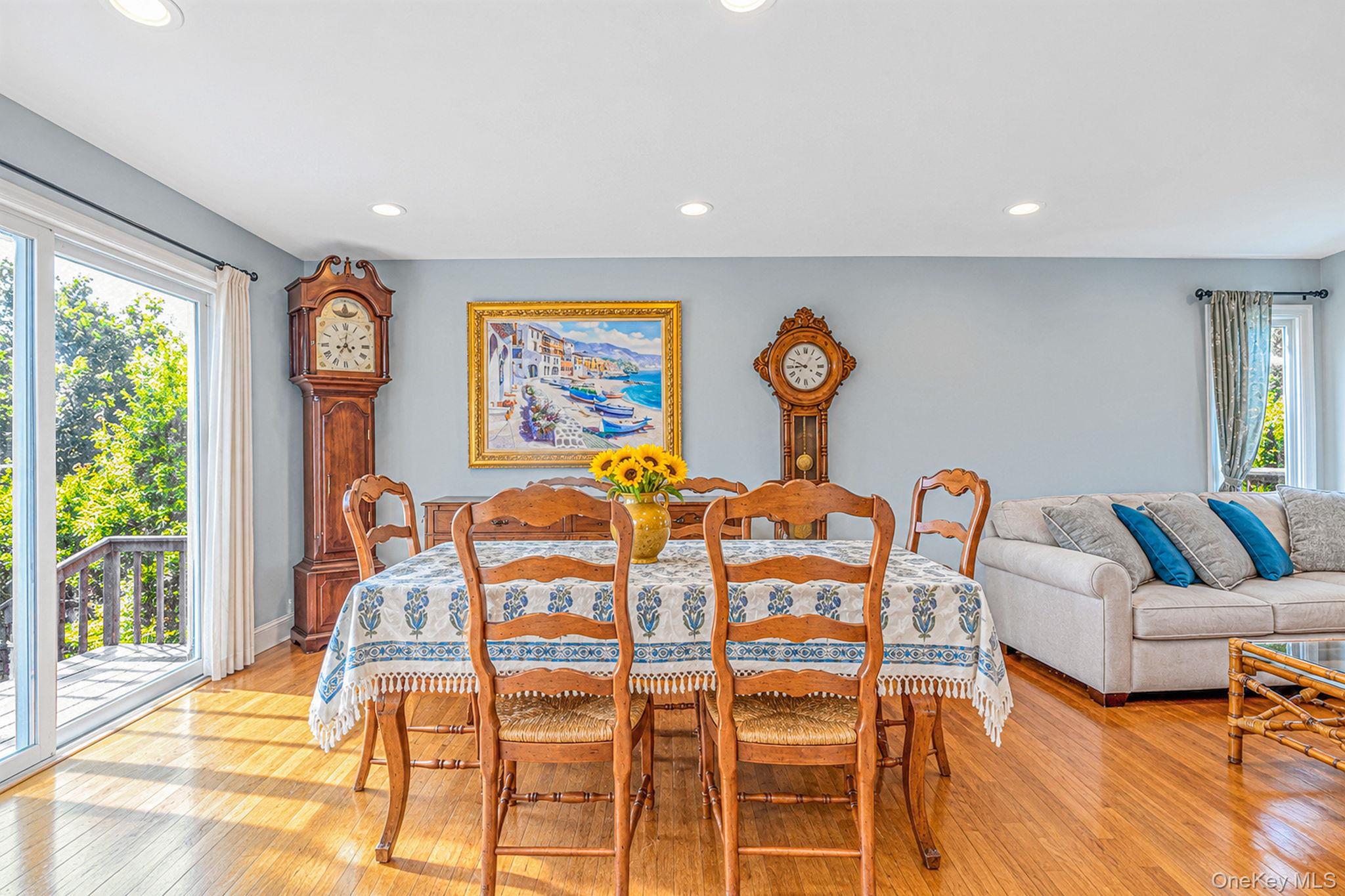 1527 Saint Louis Avenue Property Photo 11
