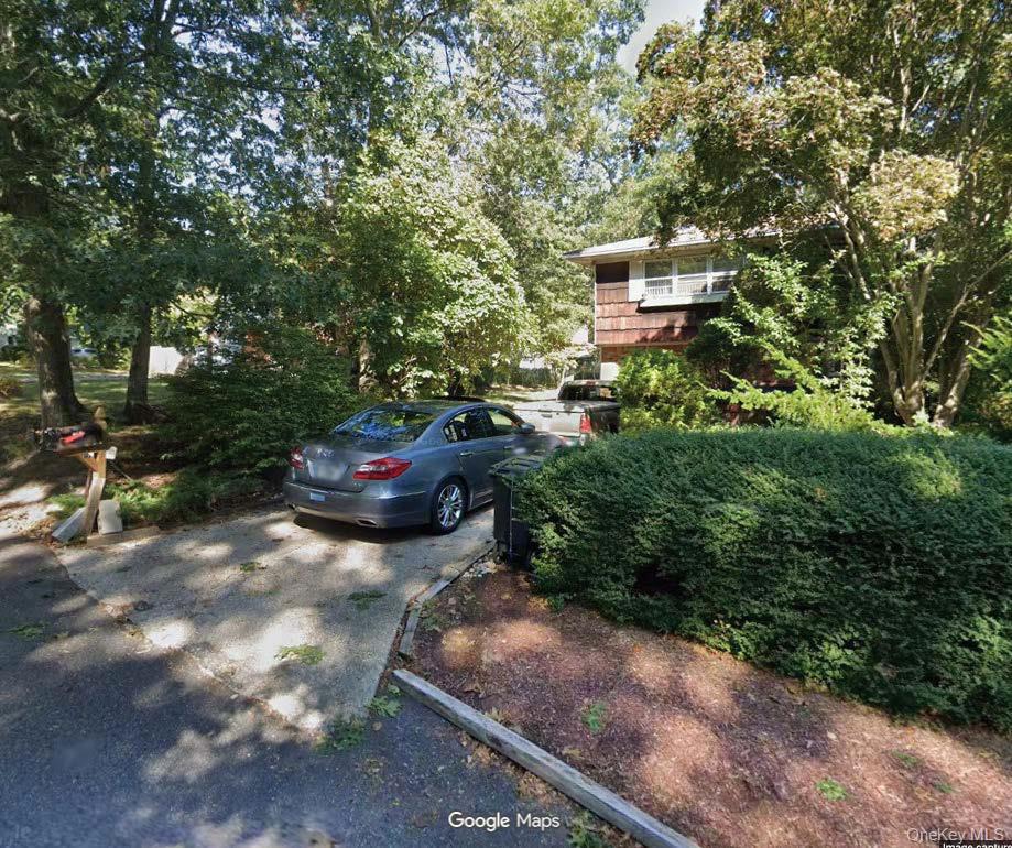 115 Green Avenue Property Photo 3