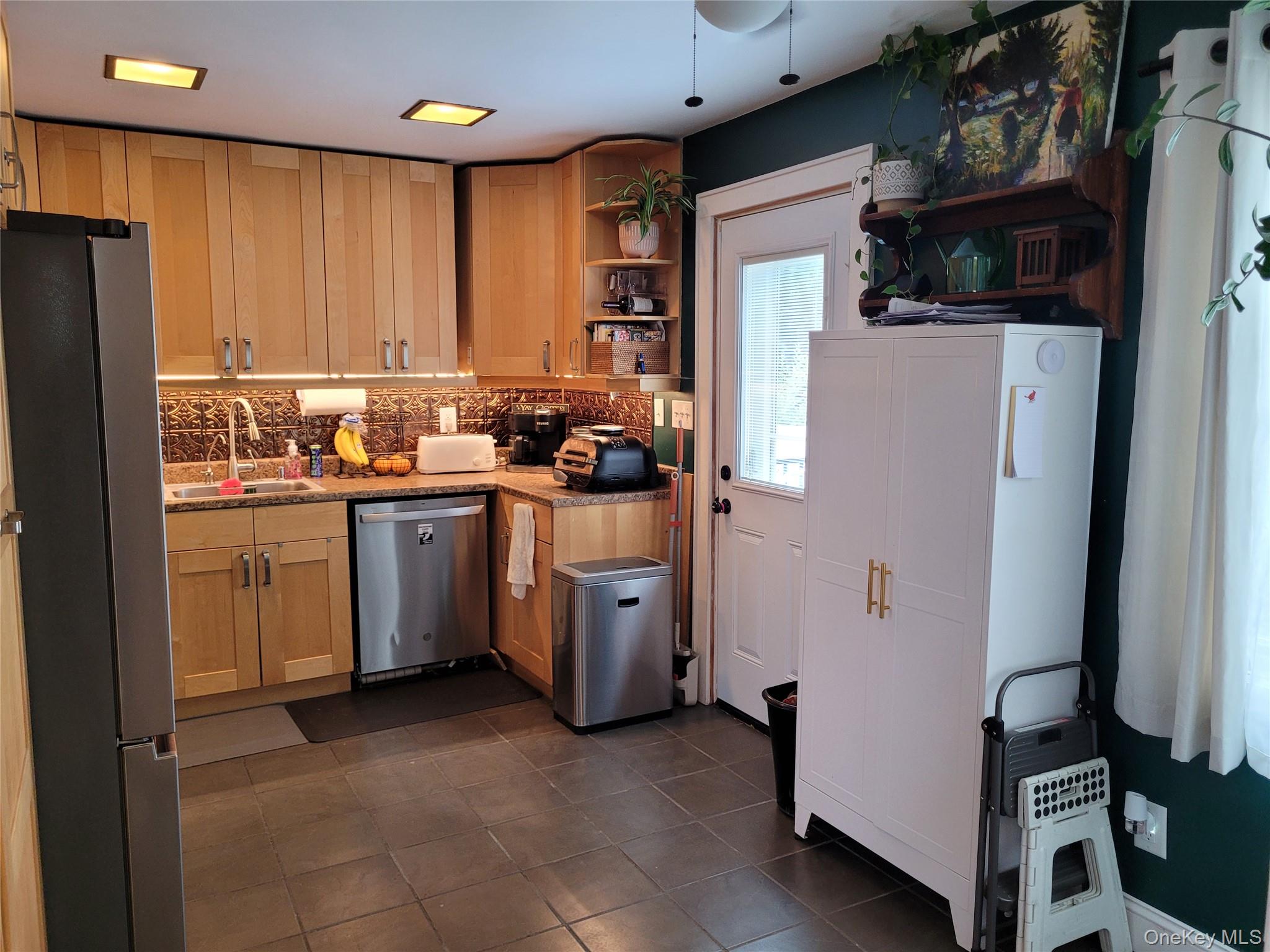 336 Jayne Boulevard Property Photo 16