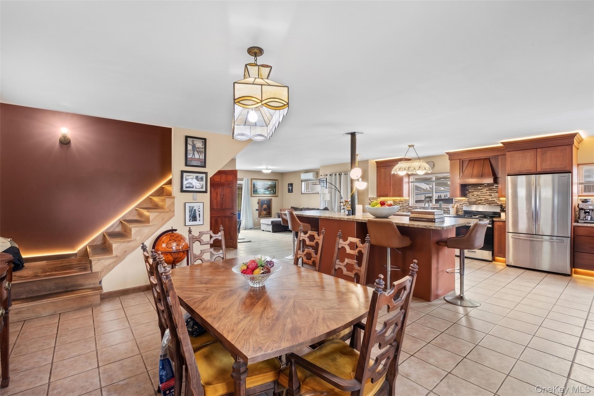 547 Sunnybrook Drive Property Photo 3