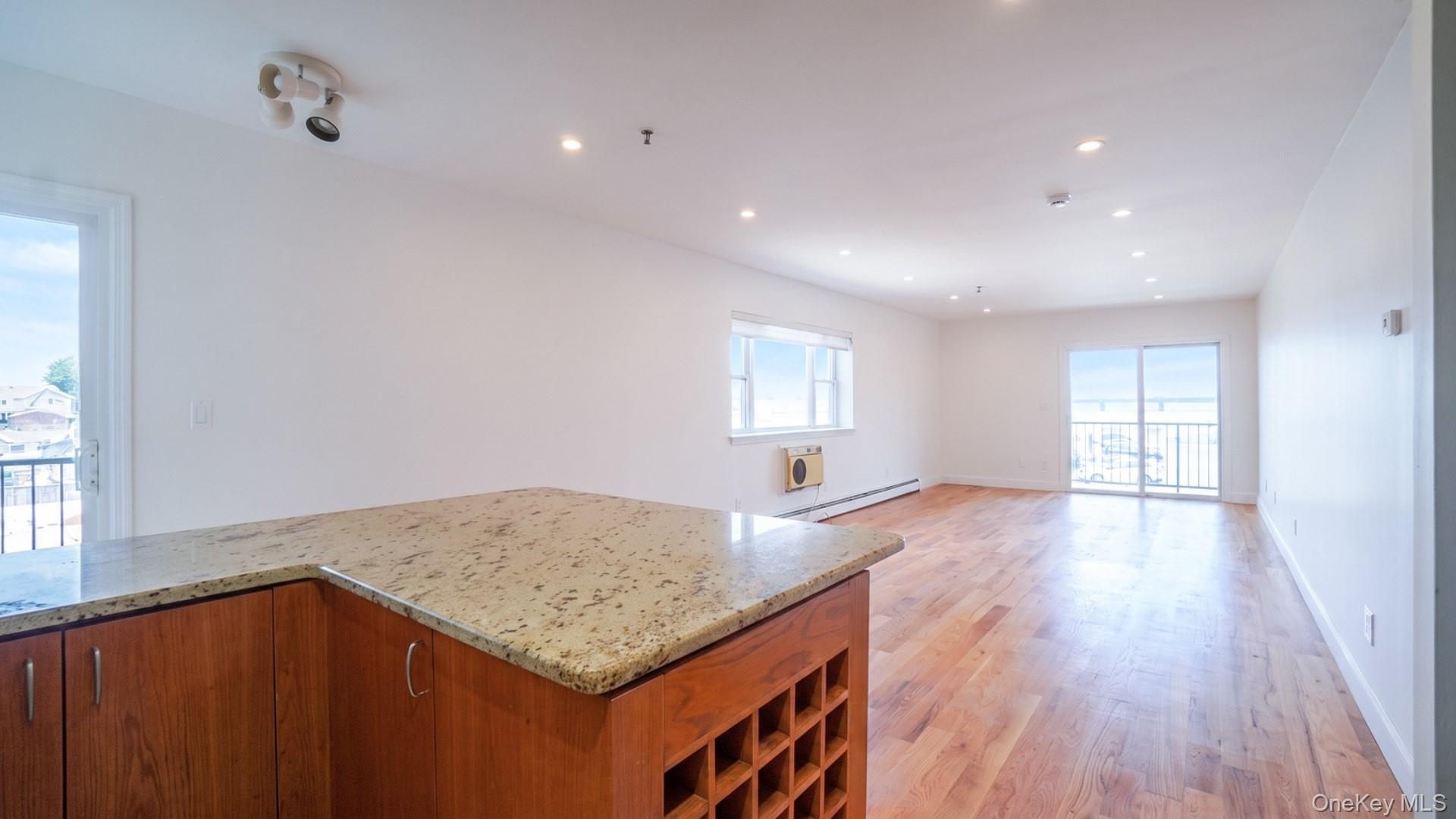 24 Pennyfield Avenue 2c Property Photo 10