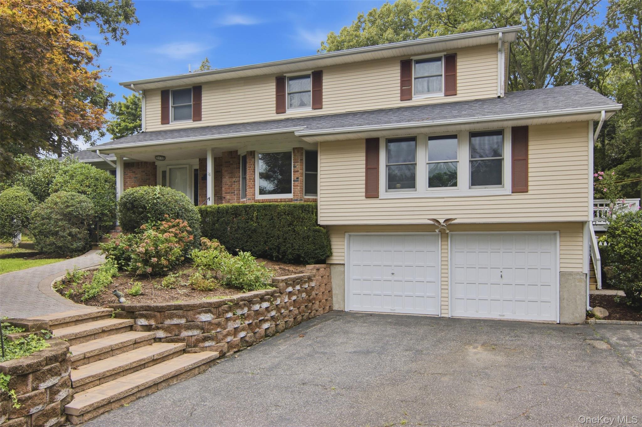 18 White Deer Court Property Photo 1