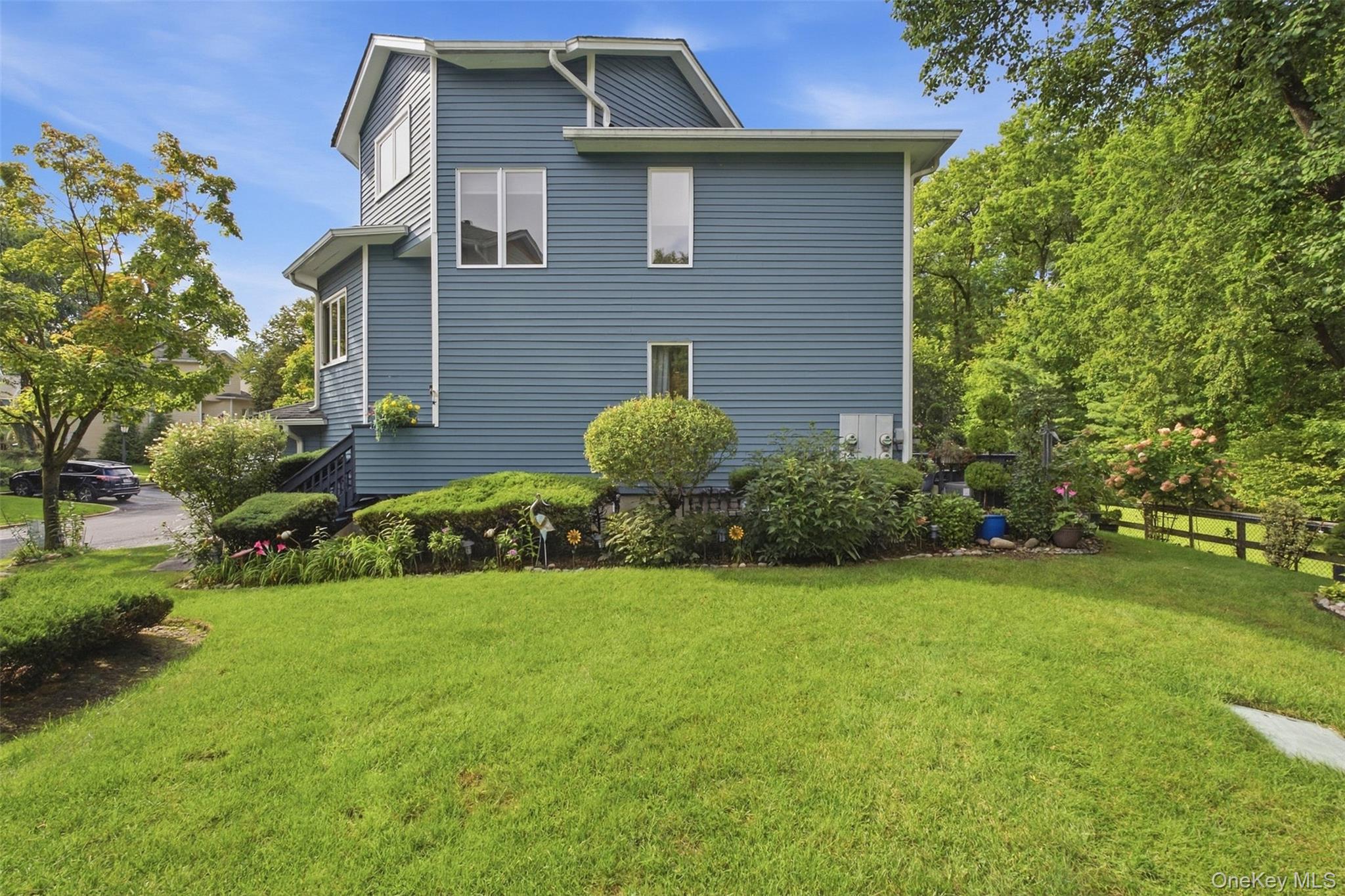 35 Village Green Property Photo 29