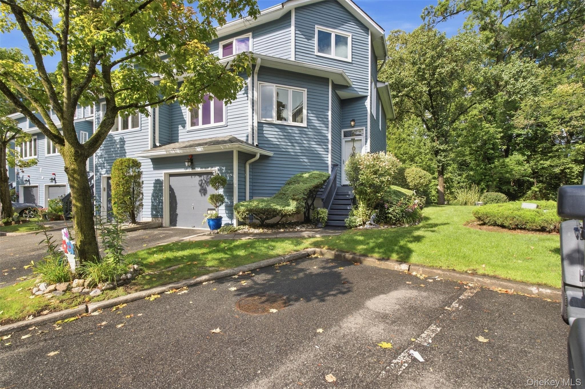 35 Village Green Property Photo 31