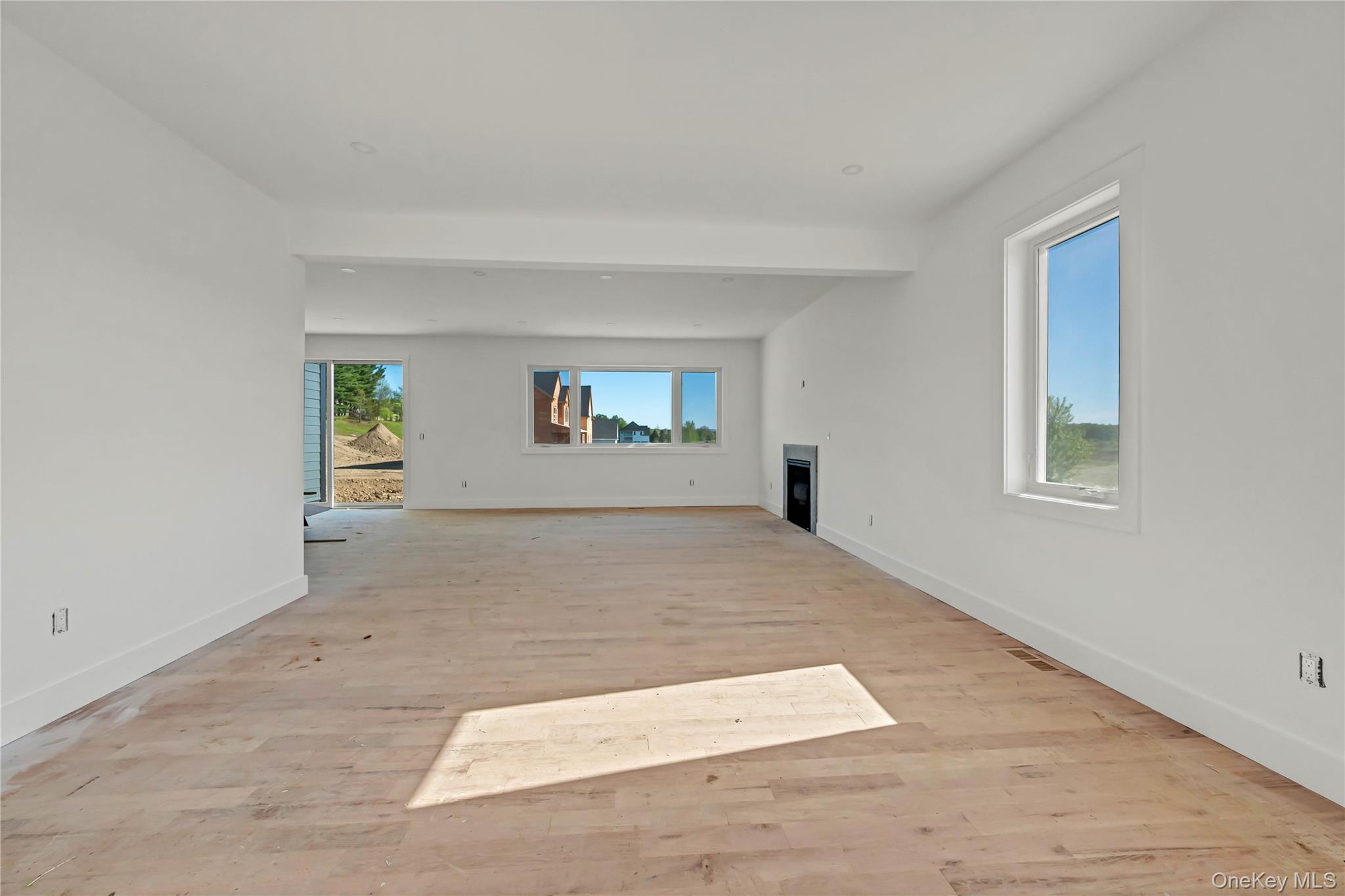 20 Nesheiwat Drive Property Photo 10