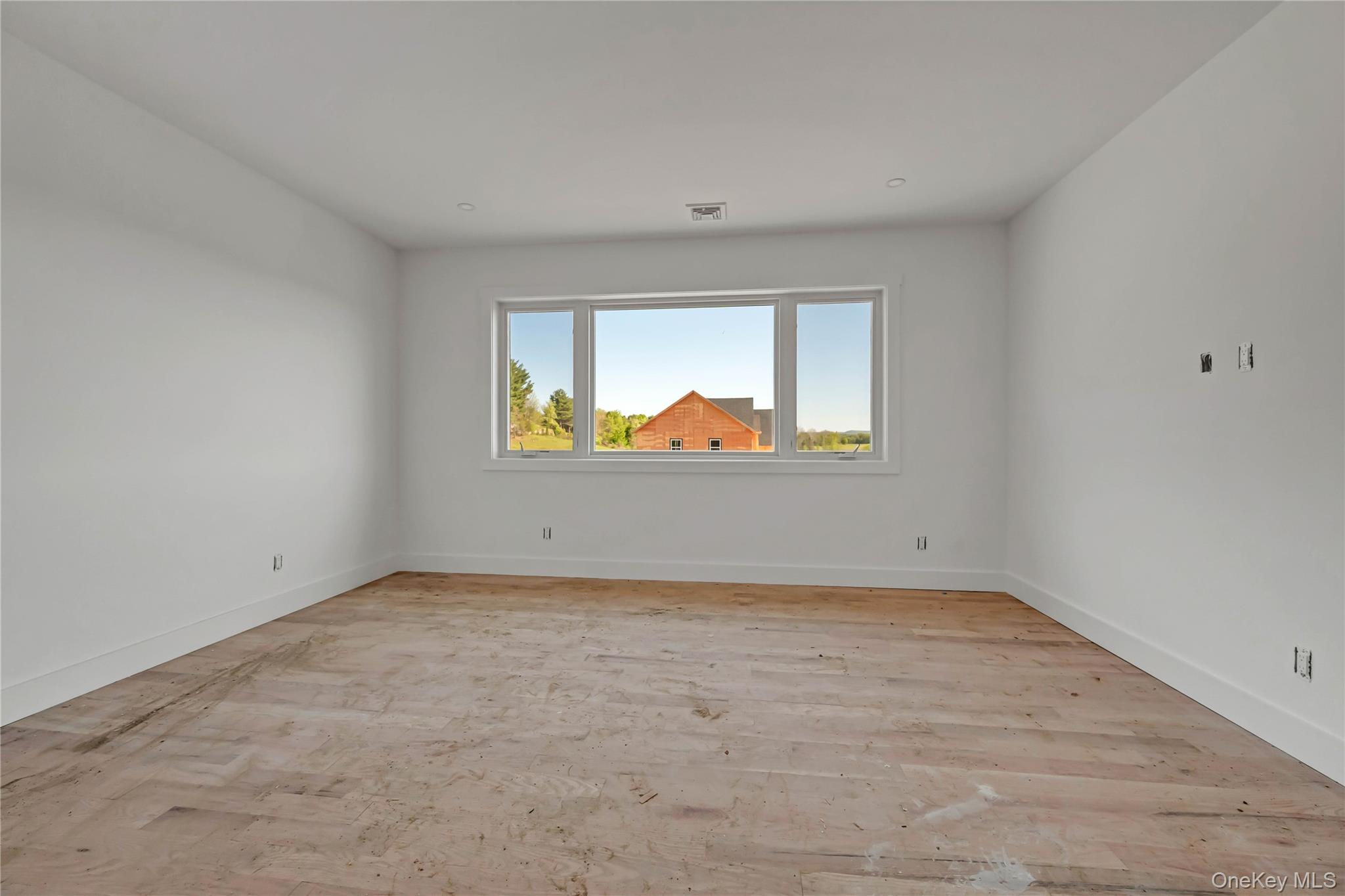 20 Nesheiwat Drive Property Photo 13