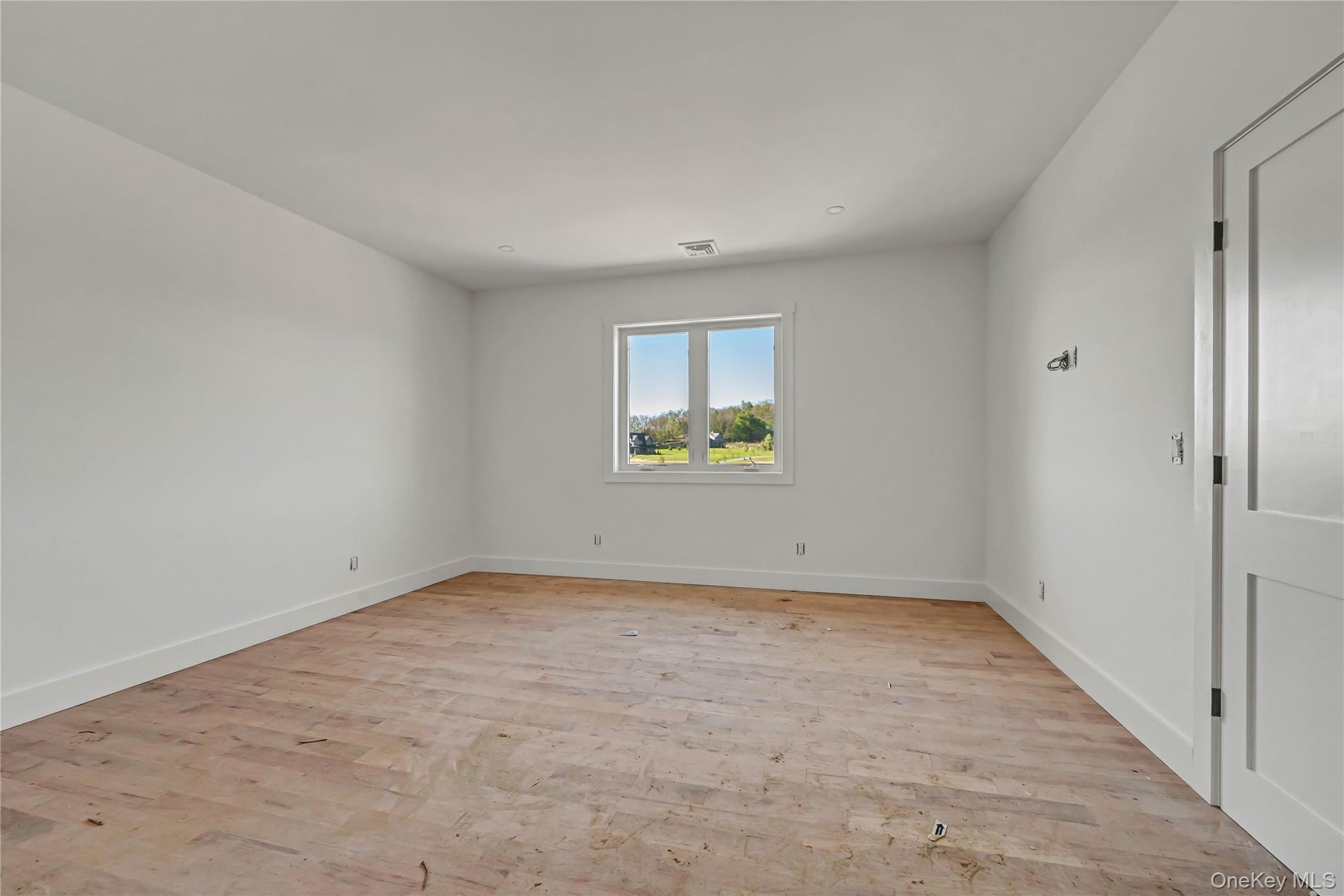 20 Nesheiwat Drive Property Photo 14