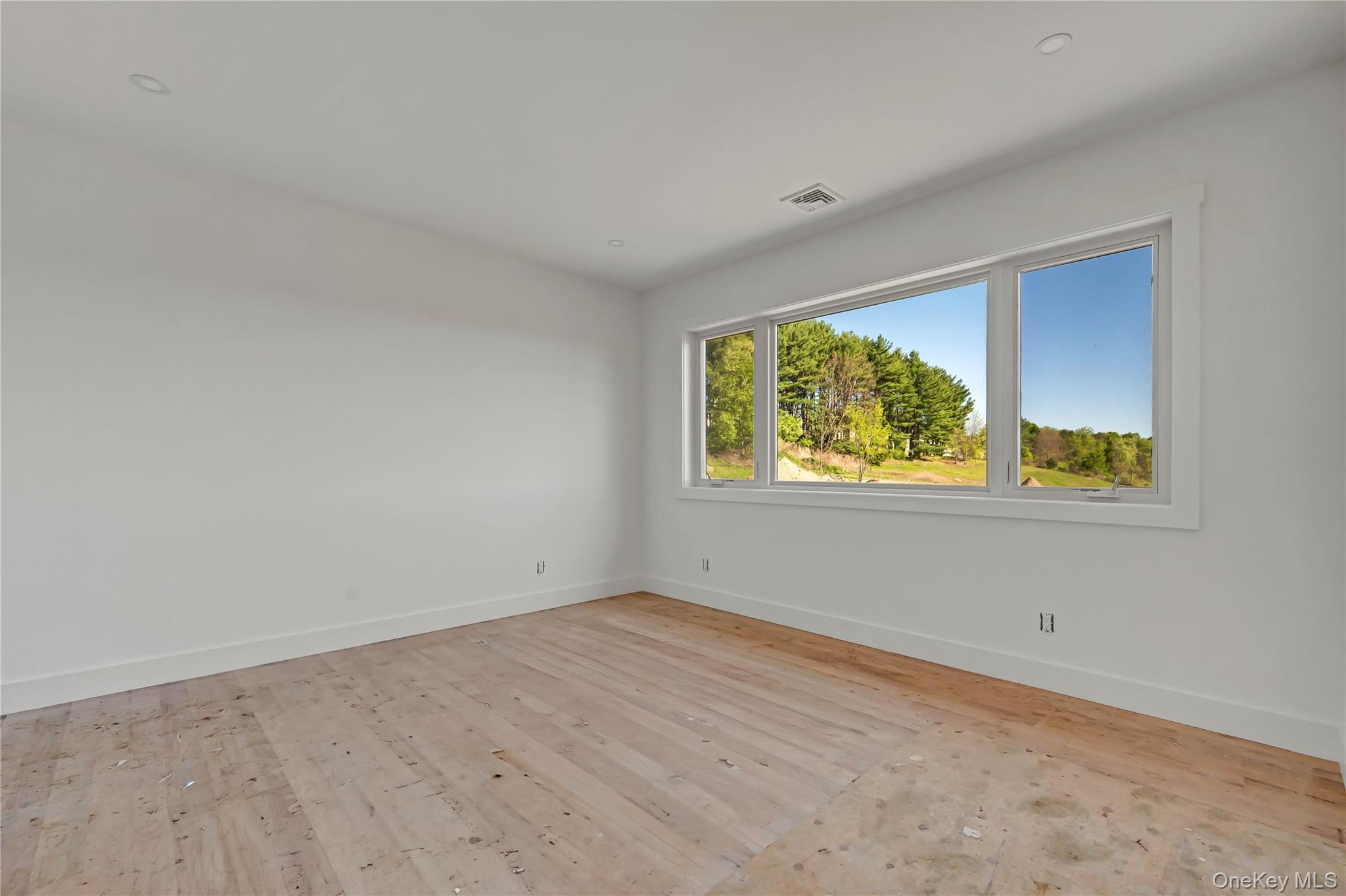 20 Nesheiwat Drive Property Photo 15