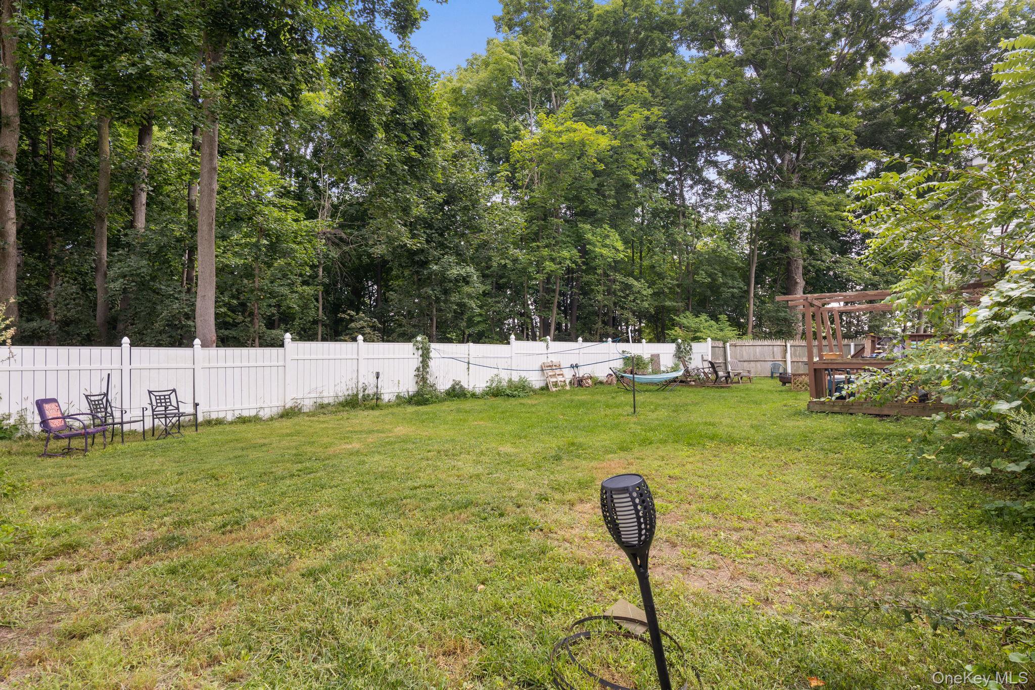 8 Wells Woods Lane Property Photo 33