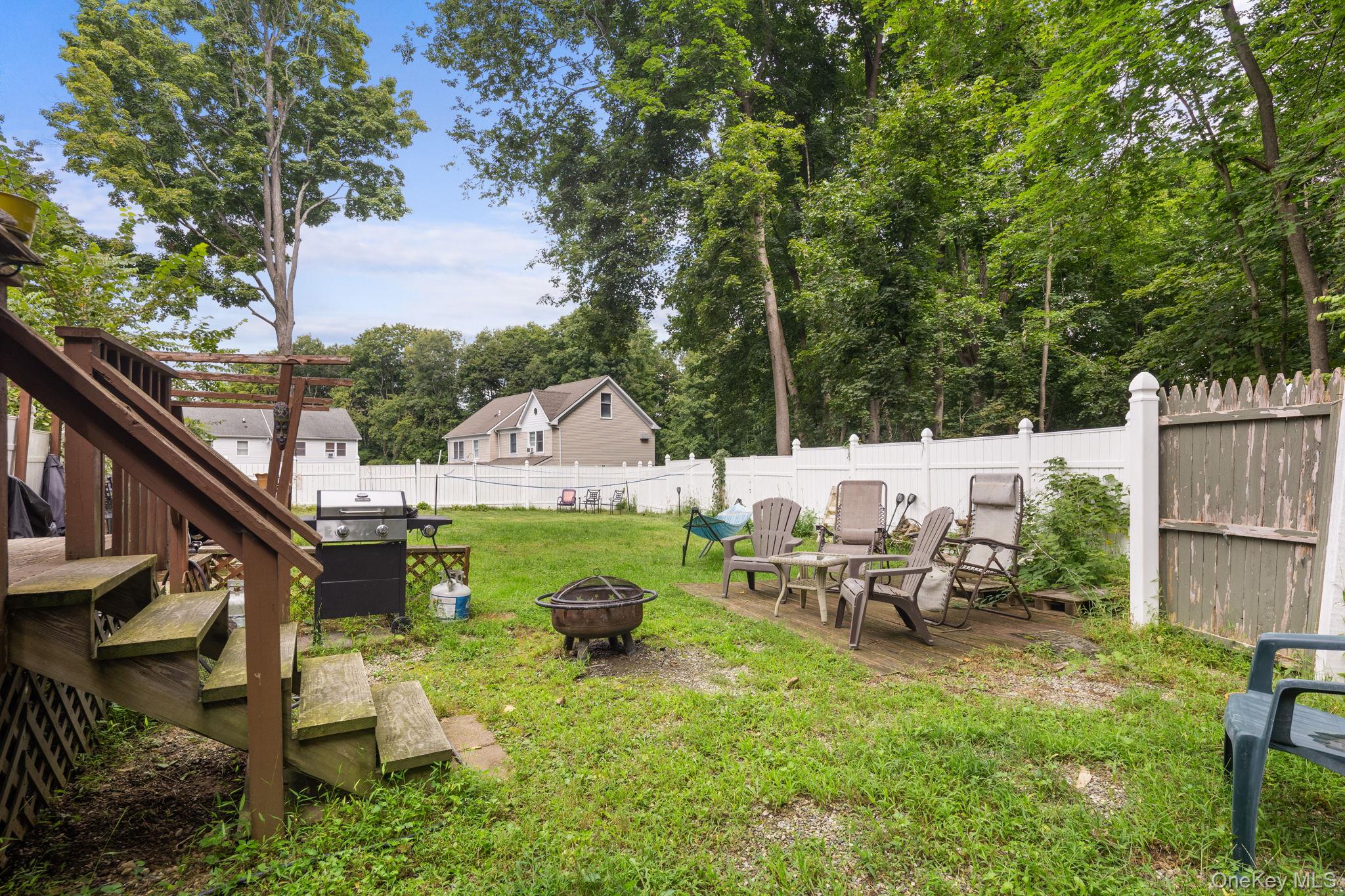8 Wells Woods Lane Property Photo 34