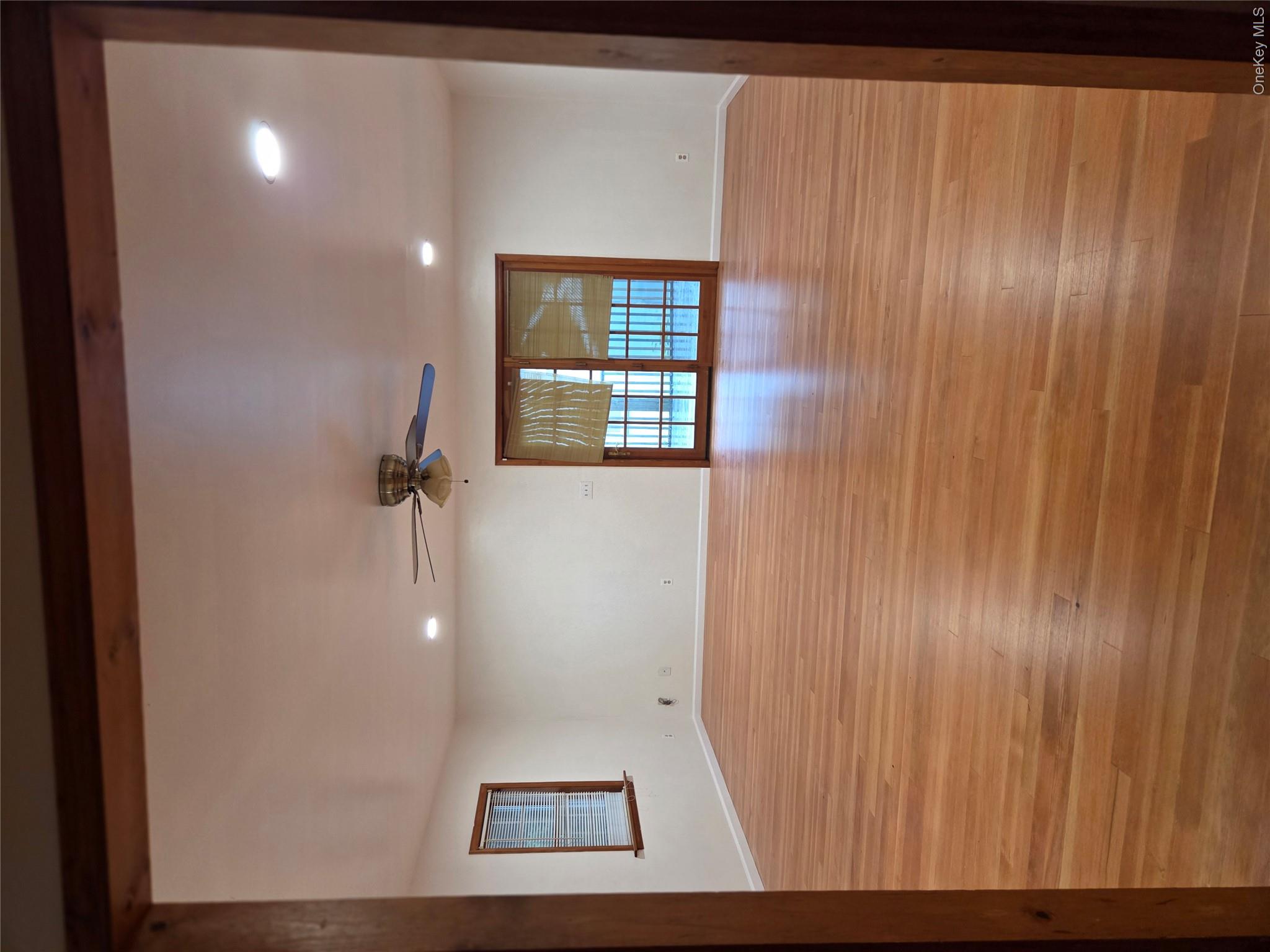 356 3rd Street Property Photo 7
