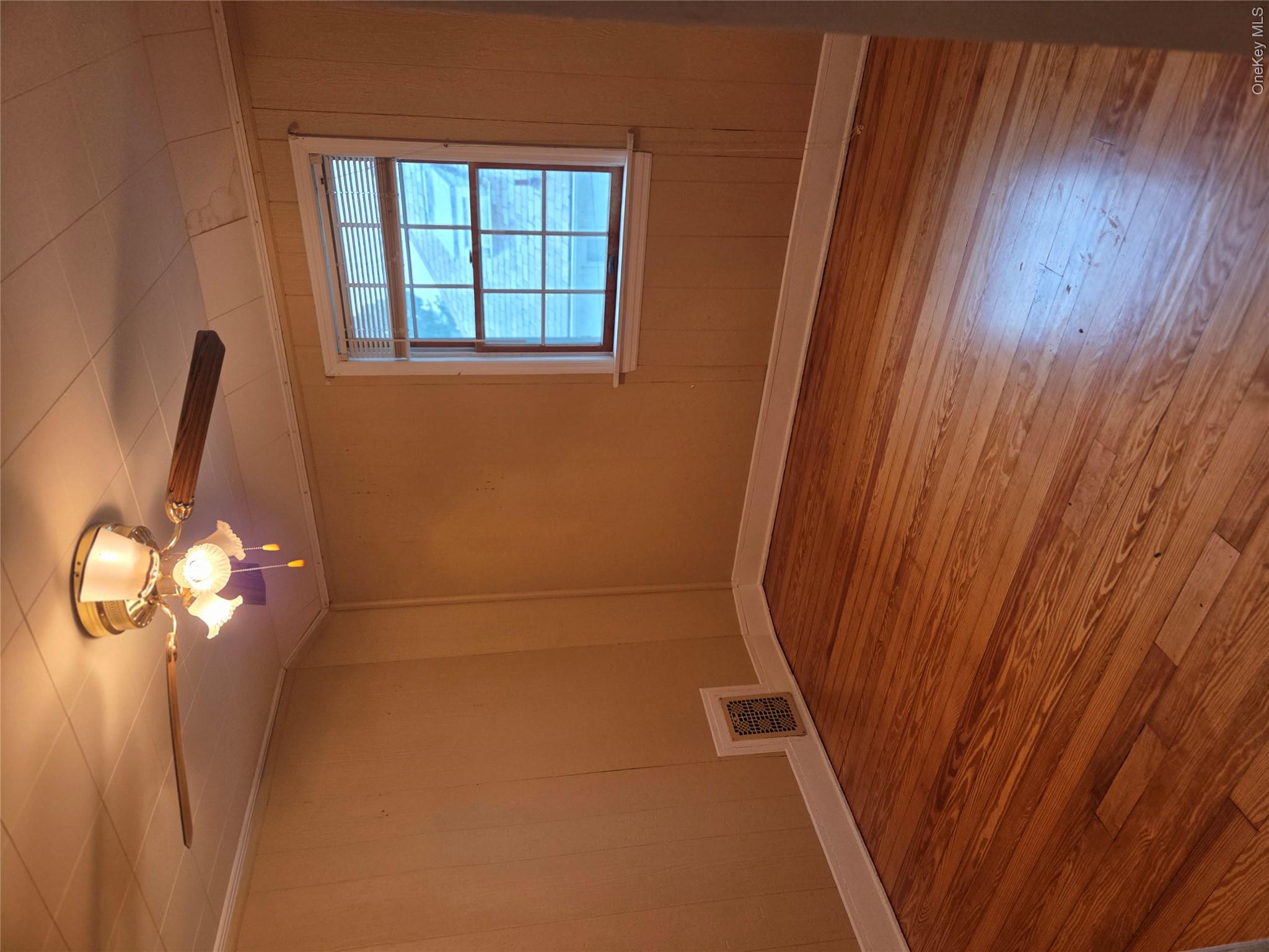 356 3rd Street Property Photo 23