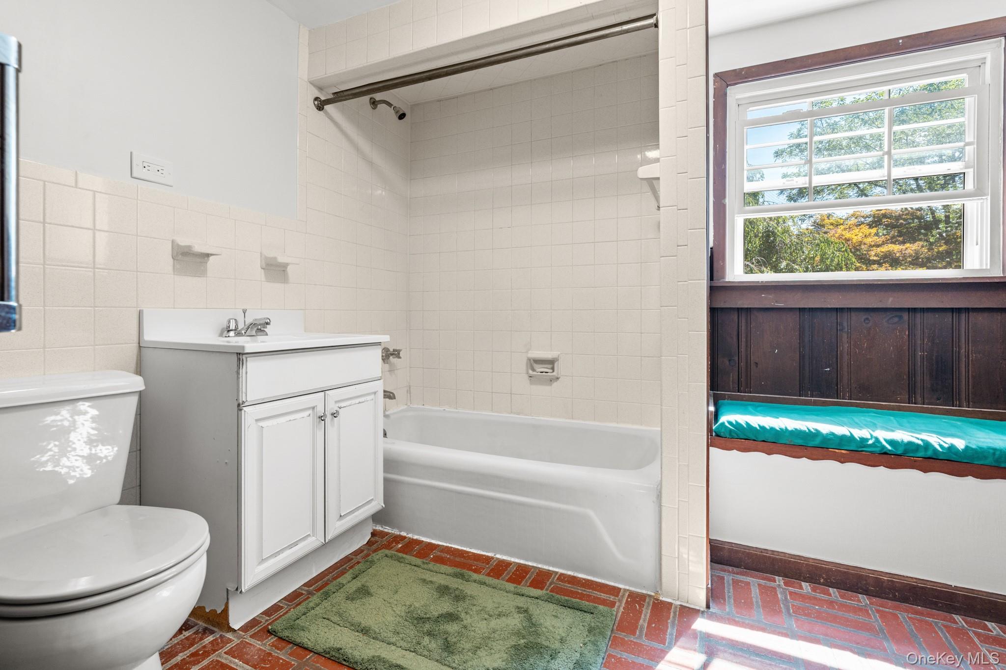 141 Homewood Avenue Property Photo 30