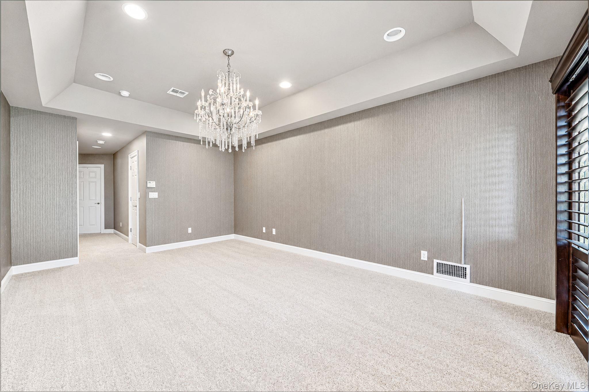 6 Hamlet Drive Property Photo 14