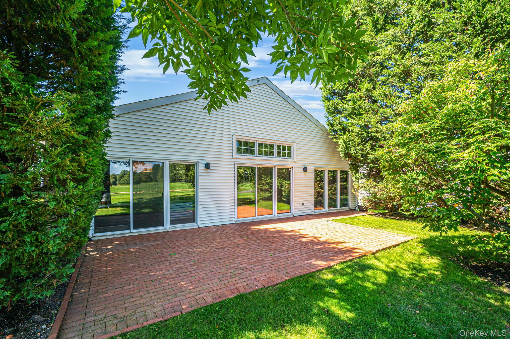 6 Hamlet Drive Property Photo 26