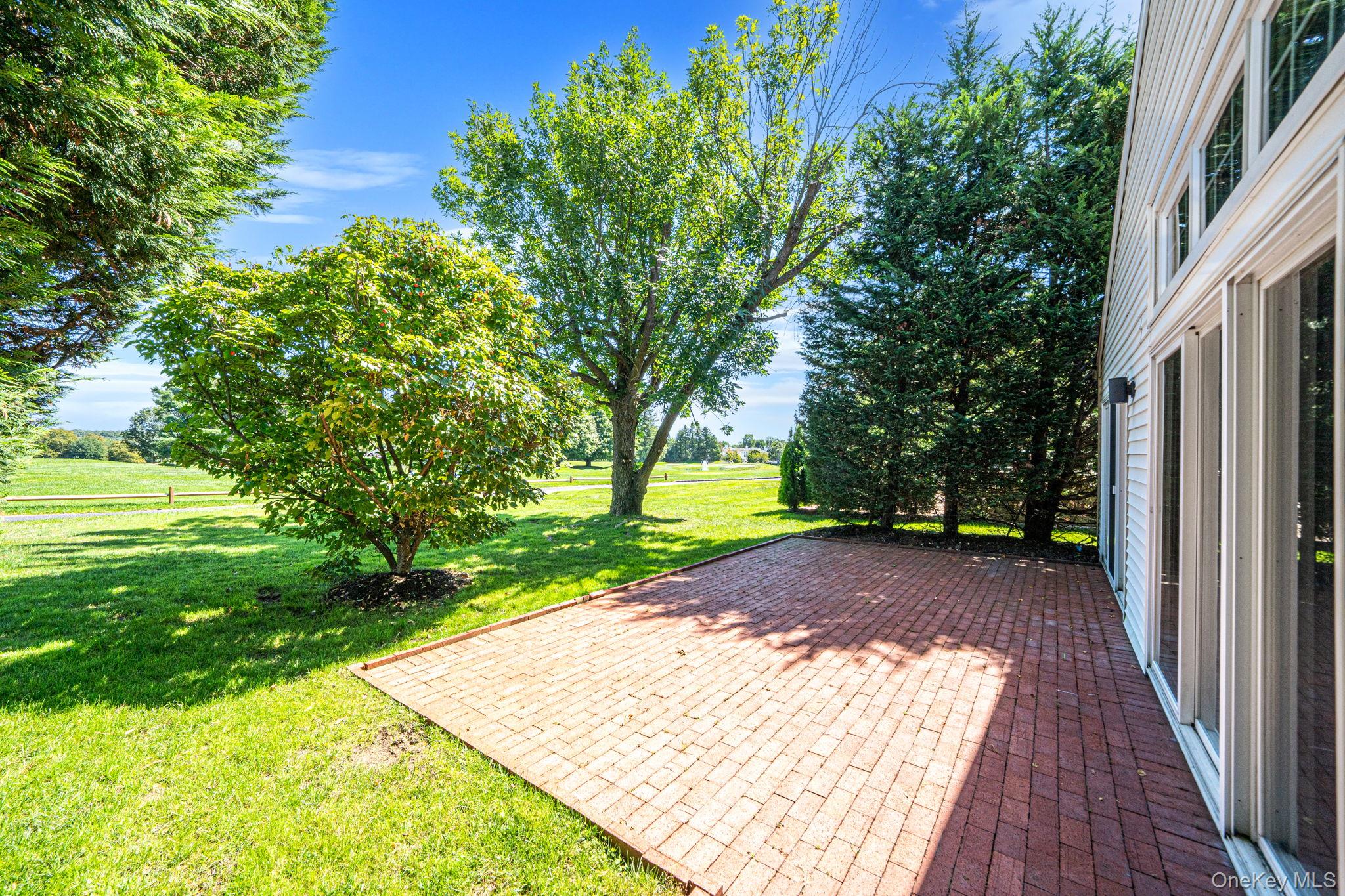 6 Hamlet Drive Property Photo 28