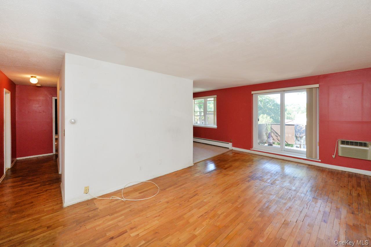 201 Kearsing Parkway G Property Photo 2