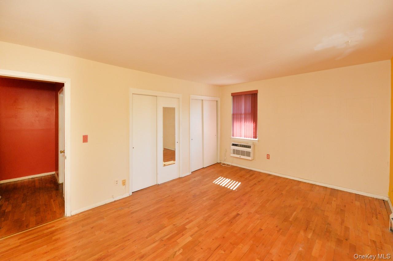 201 Kearsing Parkway G Property Photo 5