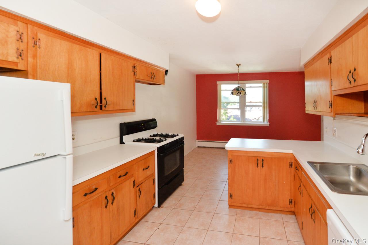 201 Kearsing Parkway G Property Photo 6