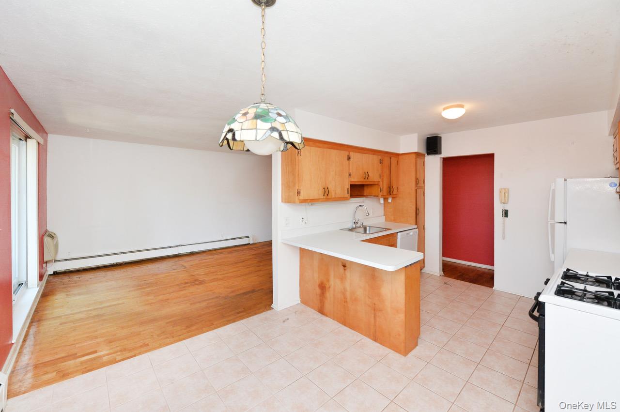 201 Kearsing Parkway G Property Photo 7