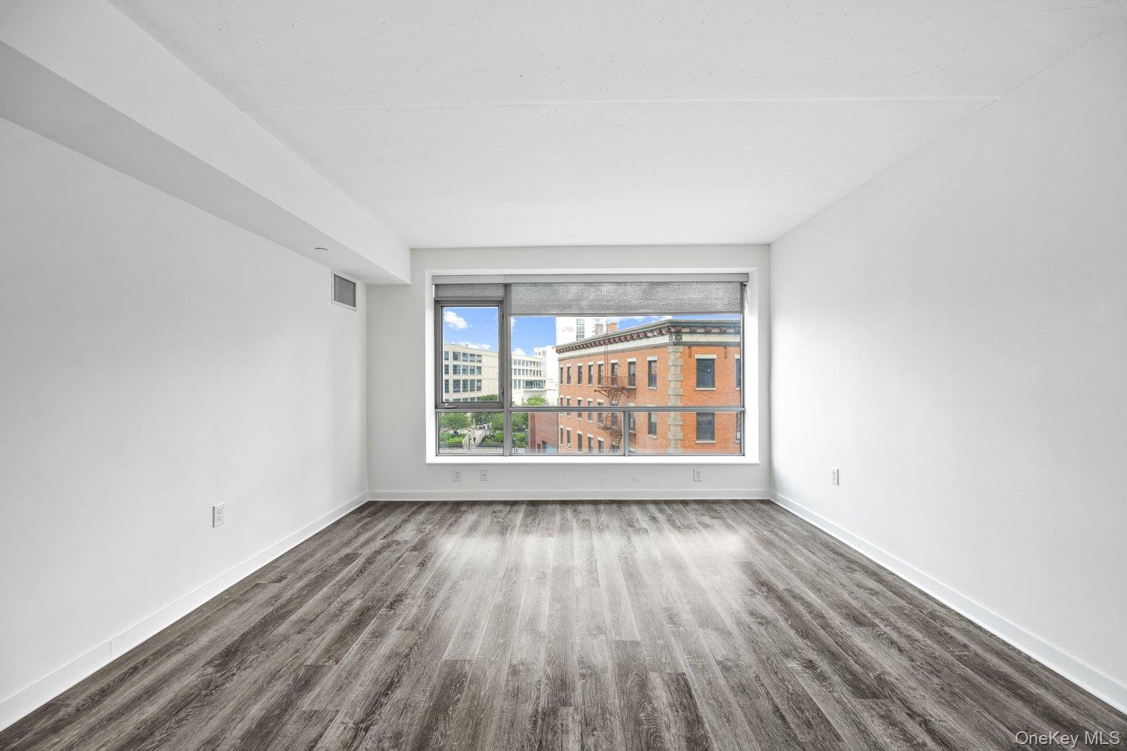 66 Main Street 613 Property Photo 10