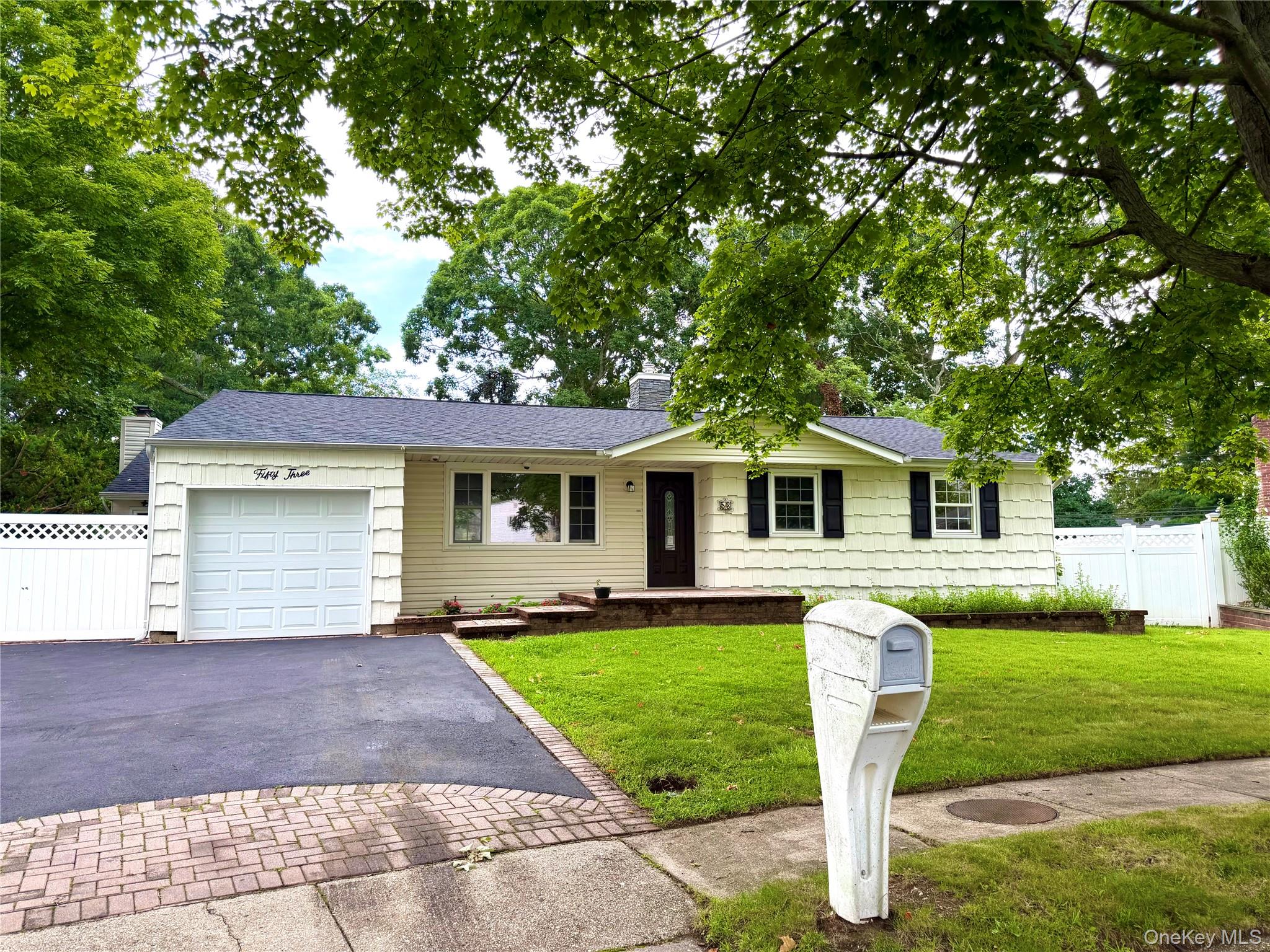 53 Longworth Avenue Property Photo 1