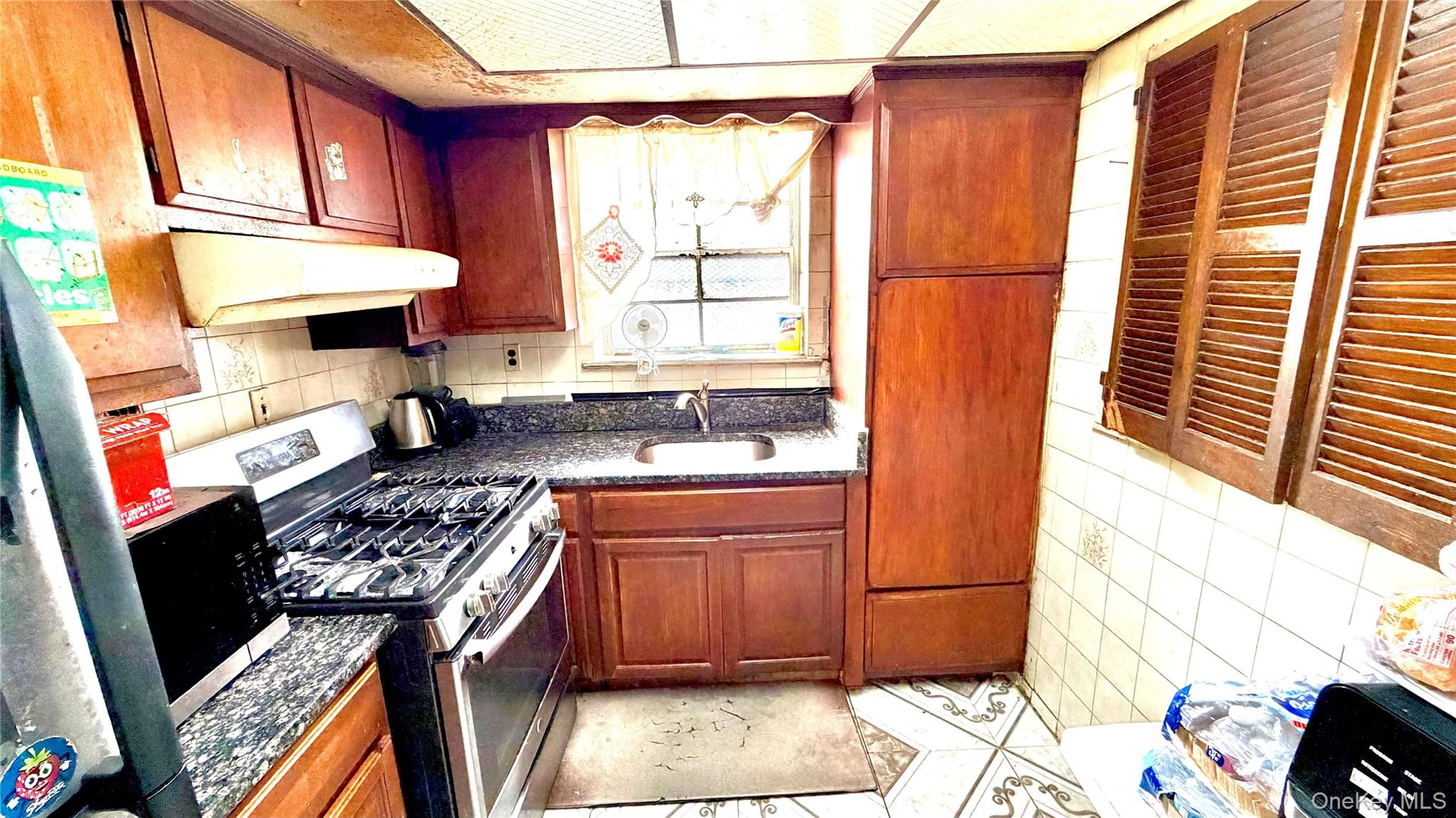 2016 Lafayette Avenue Property Photo 4