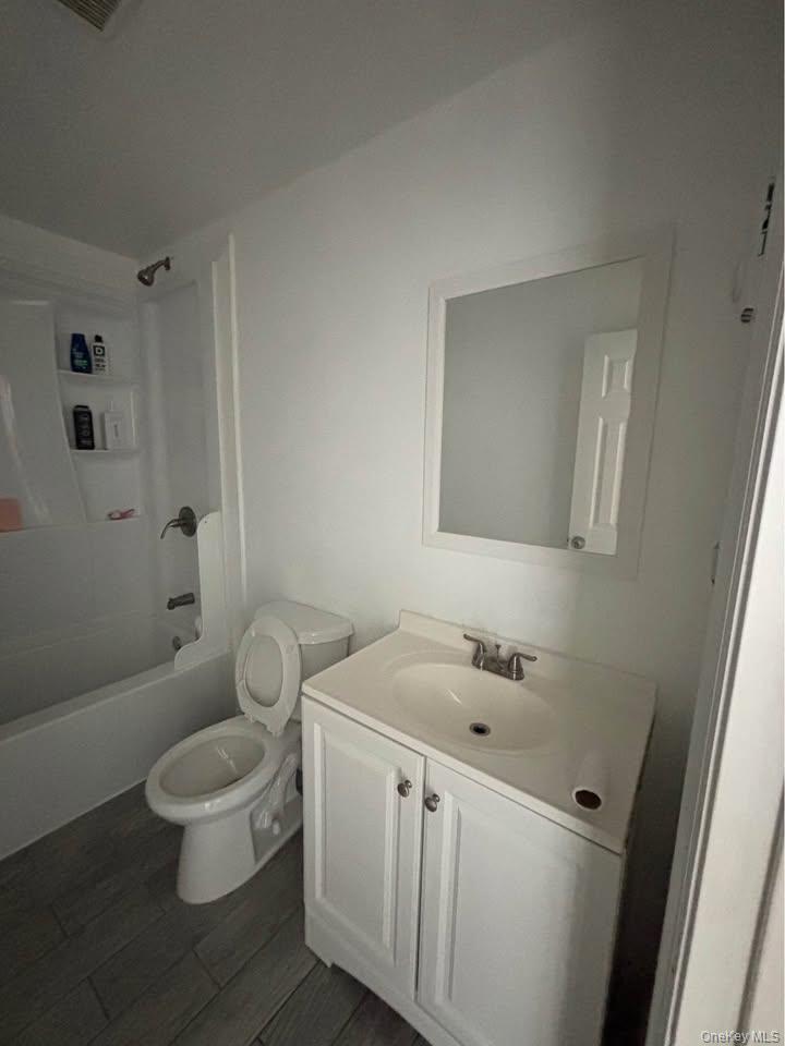 41 Amity Street 8 Property Photo 6