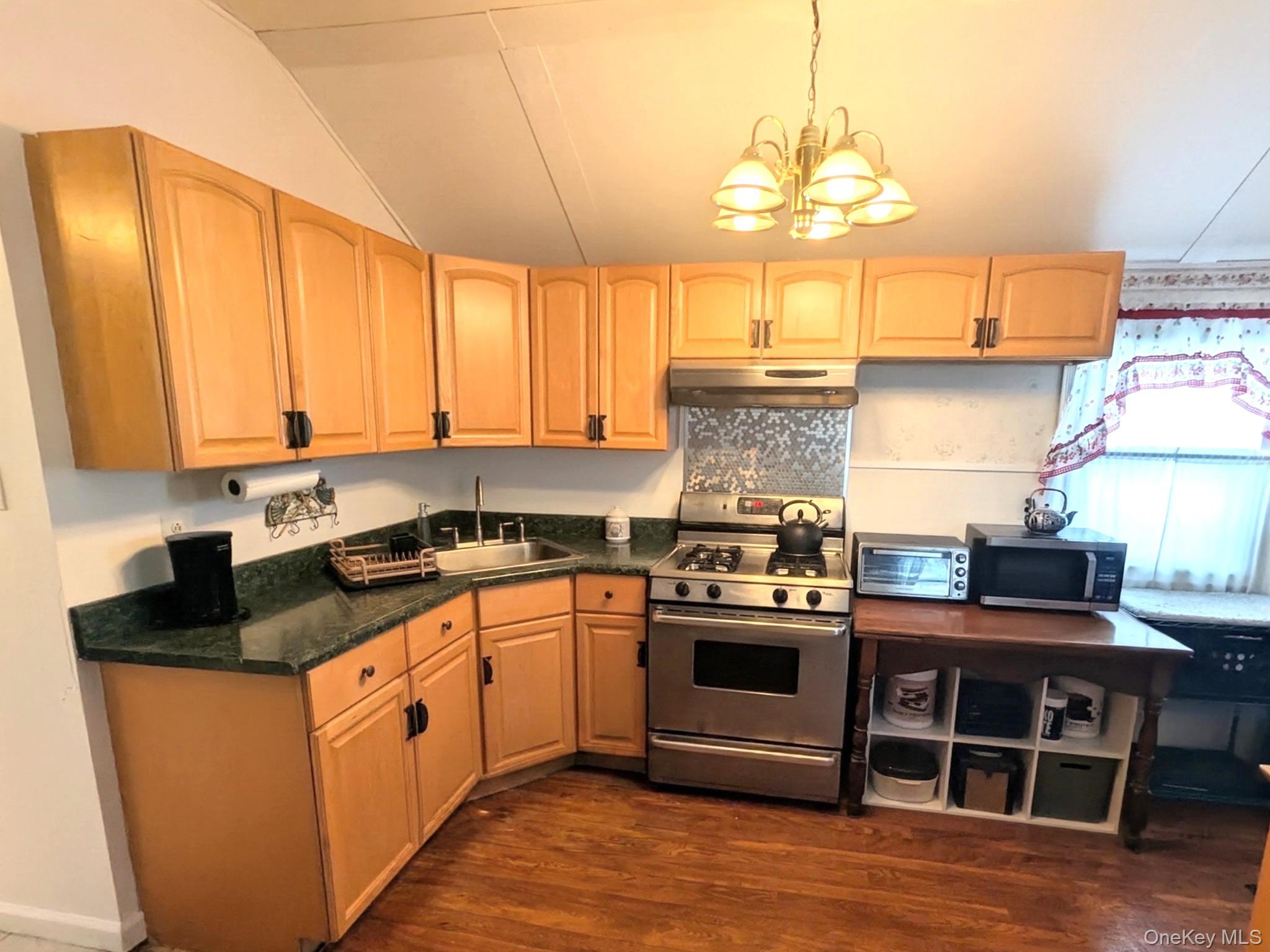 3287 Radio Drive Property Photo 5