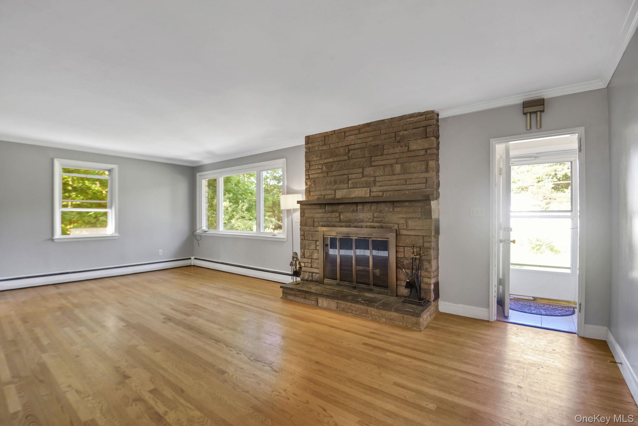 6 Arbutus Street Property Photo 3