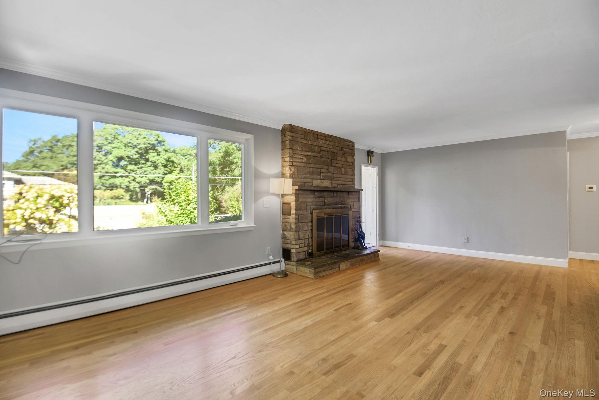 6 Arbutus Street Property Photo 4